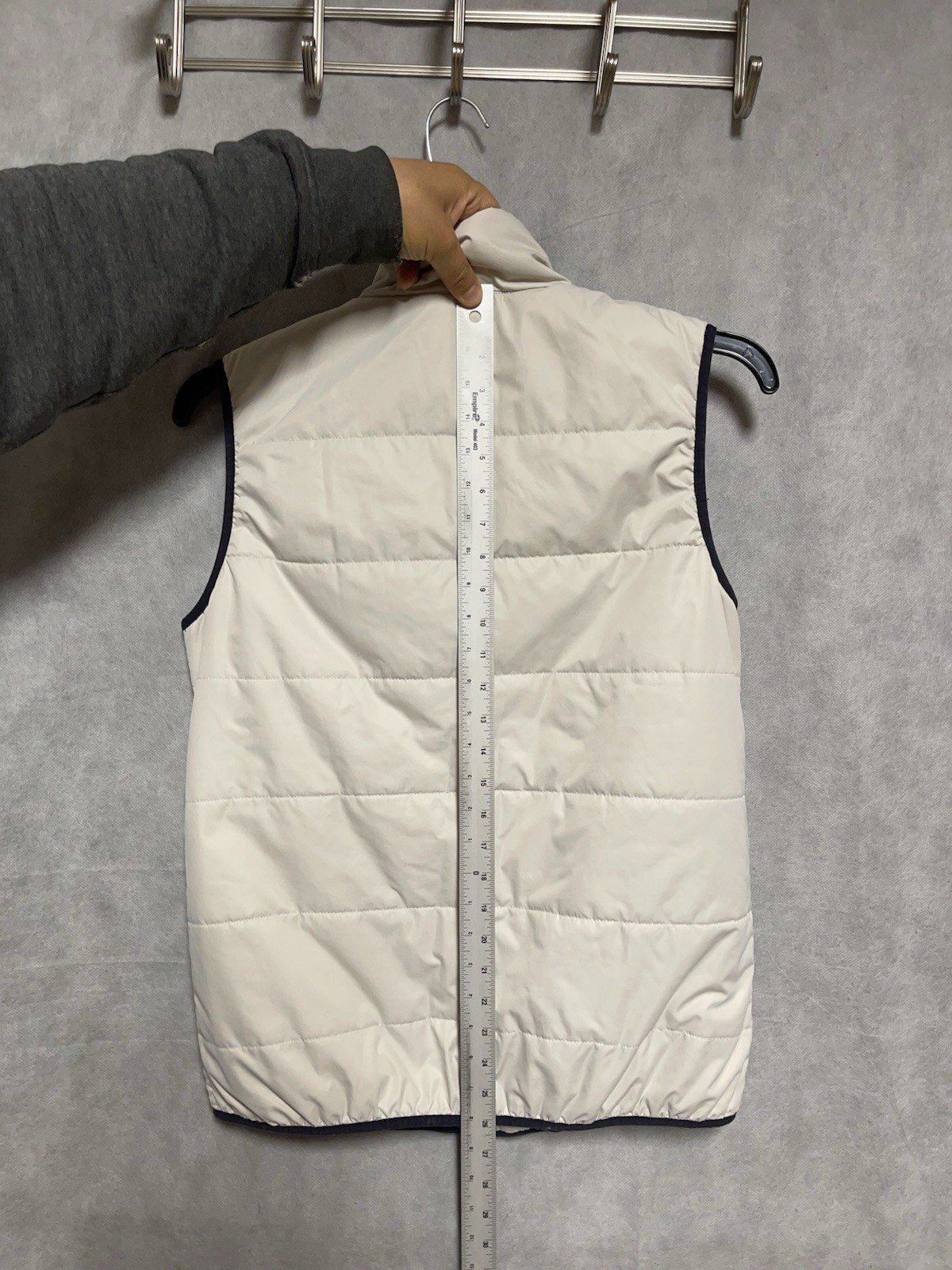 KINGSLAND Equestrian Vest Women M Ivory Puffer Primaloft Unisex Jacket Outerwear