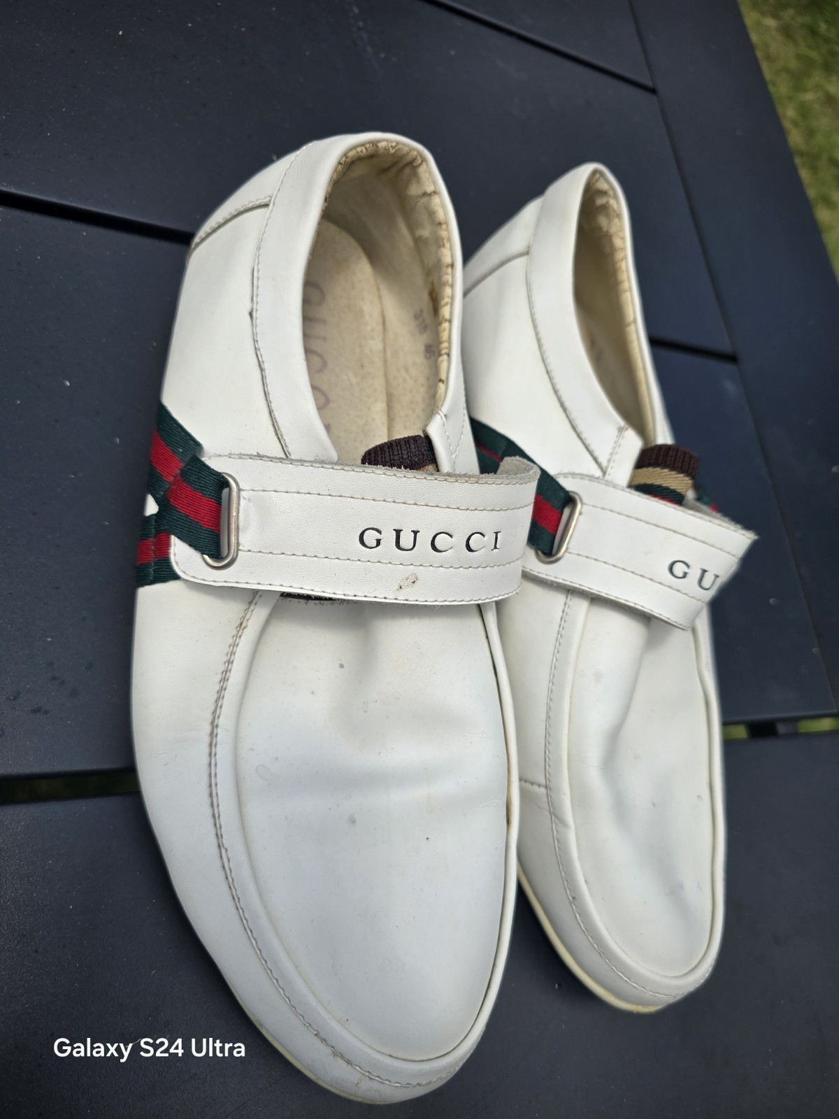 Gucci Men’s White Leather Slip-On Strap Shoes Green/Red Web Stripe Size 10.5