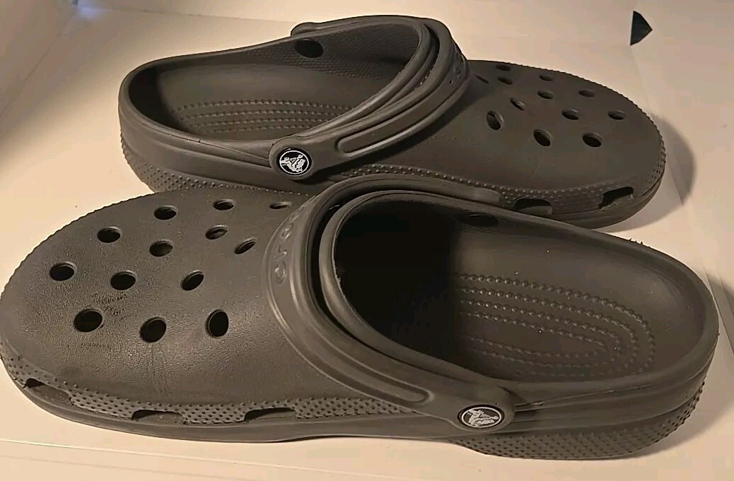 Crocs Baya Clogs Sandals Mens Size 10 Gray