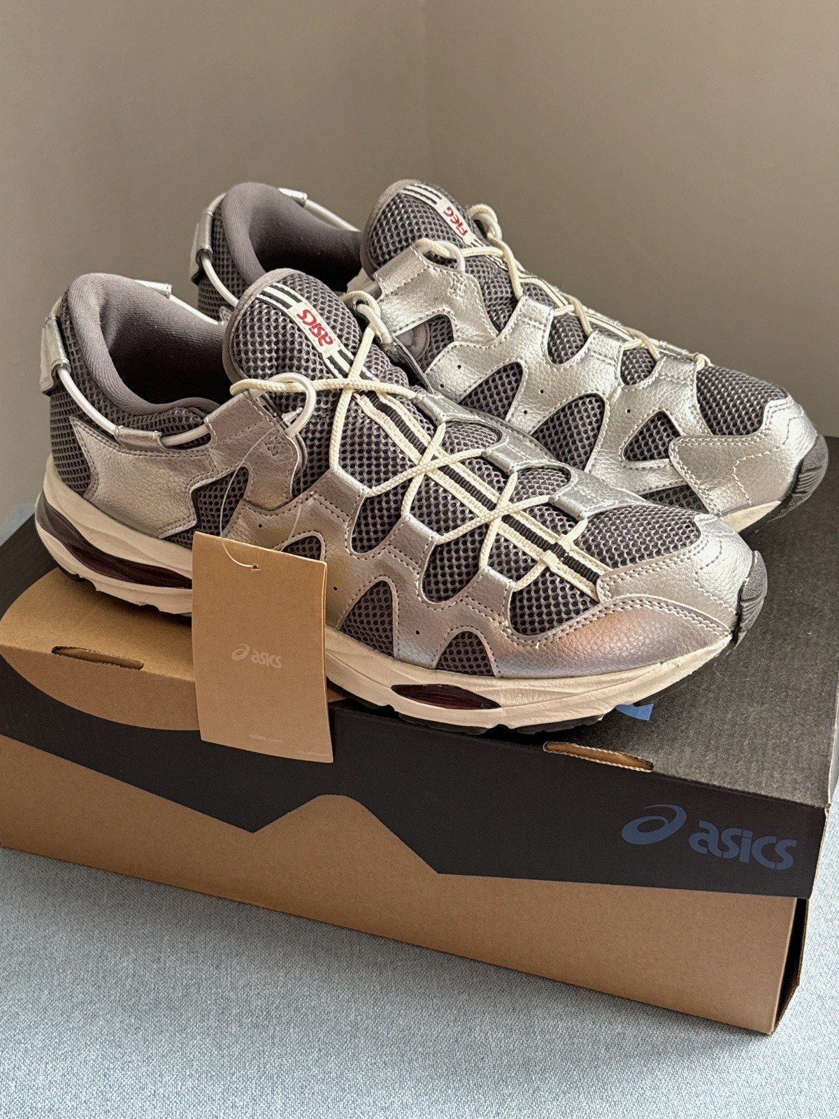 Size 11 EUC Kith Ronnie Fieg × Asics Gel-Mai 0.1 Japan 1203A907-020 Silver