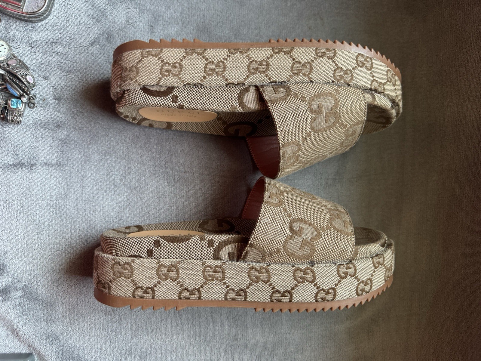 Womens Gucci Angelina Maxi GG Platform Slide Sandals Size 8.5 Or 39