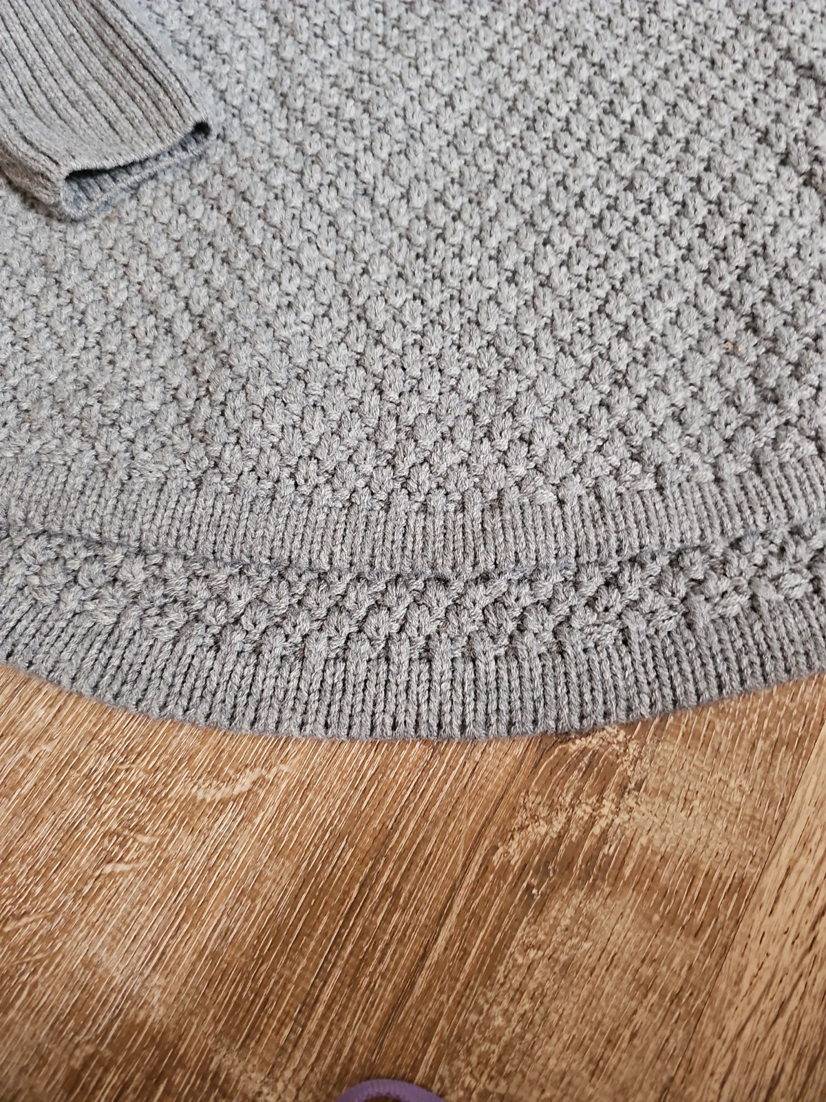 Doe & Rae Women’s Size S Slouch Contrast Cable Knit Gray Cowel Neck Sweater *NWT
