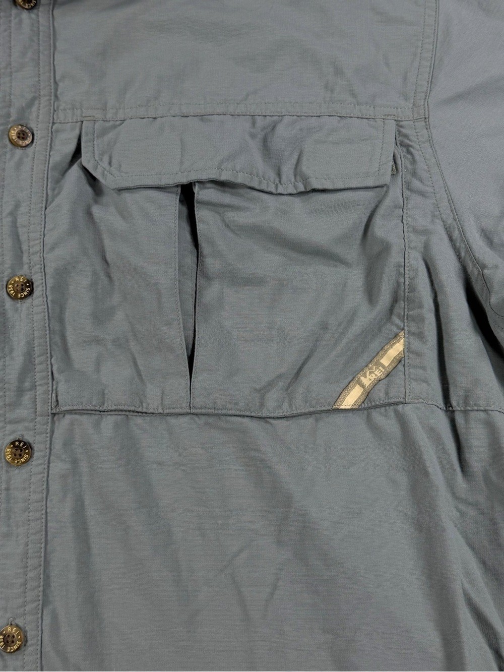 REI Men’s Slate Gray Lightweight Utility Button Up Shirt Jacket Size M