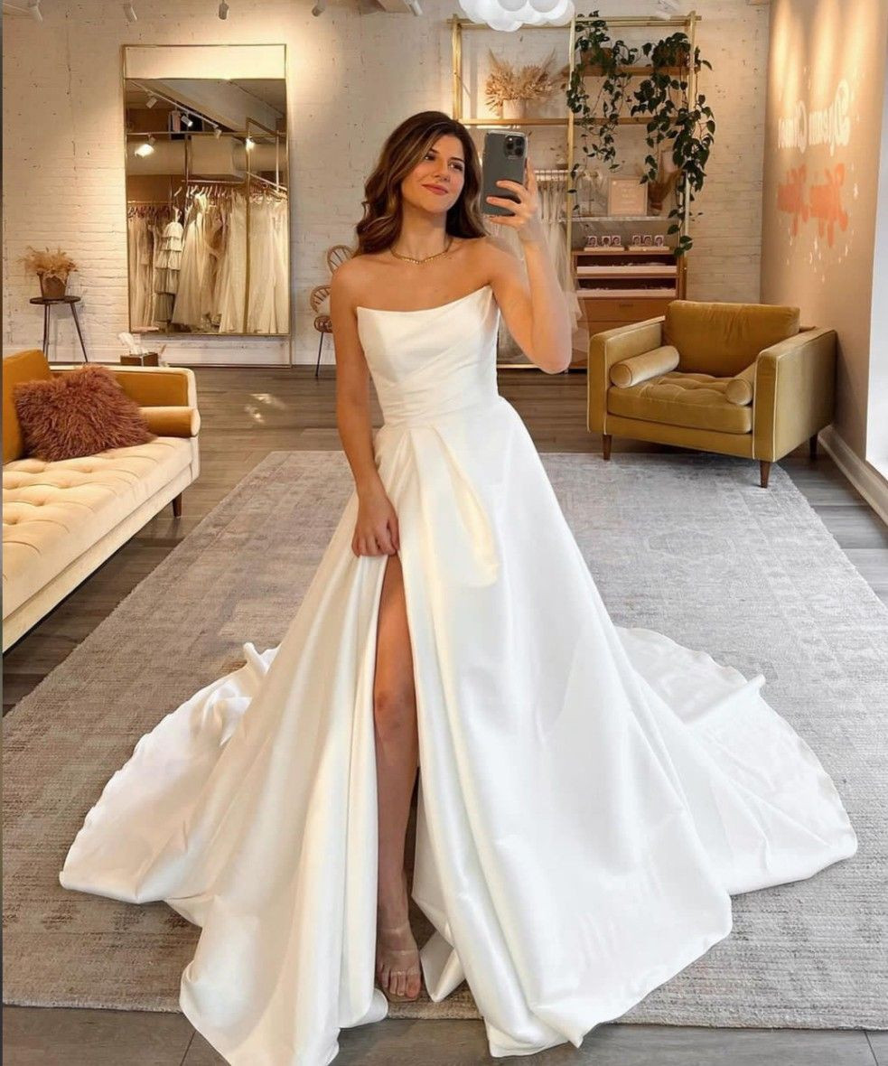 Classic Wedding Dresses Side Slit Satin Strapless Sweep Train Bridal Gowns