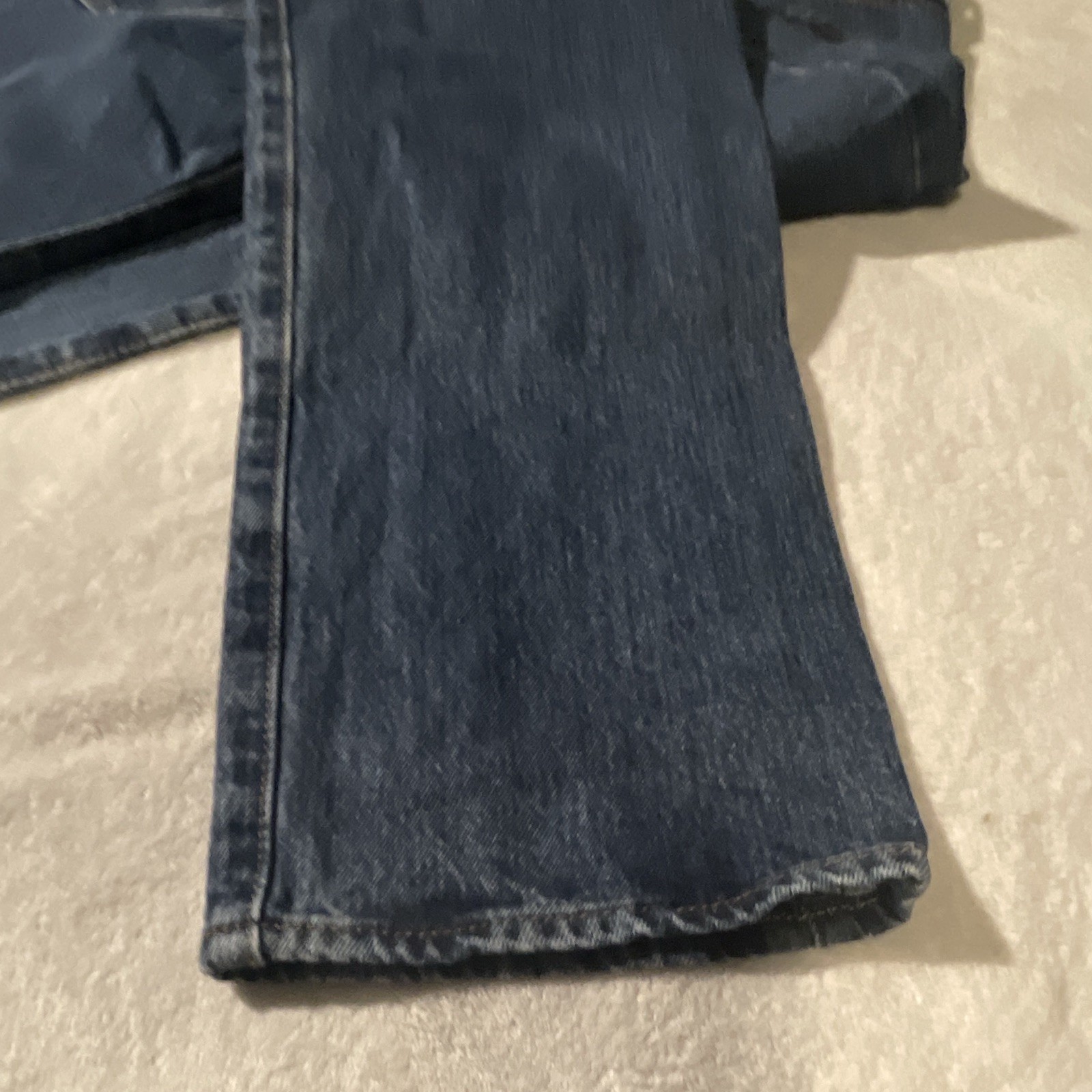 Levi’s 501 Jeans Button Fly Straight Fit Regular Medium Wash
