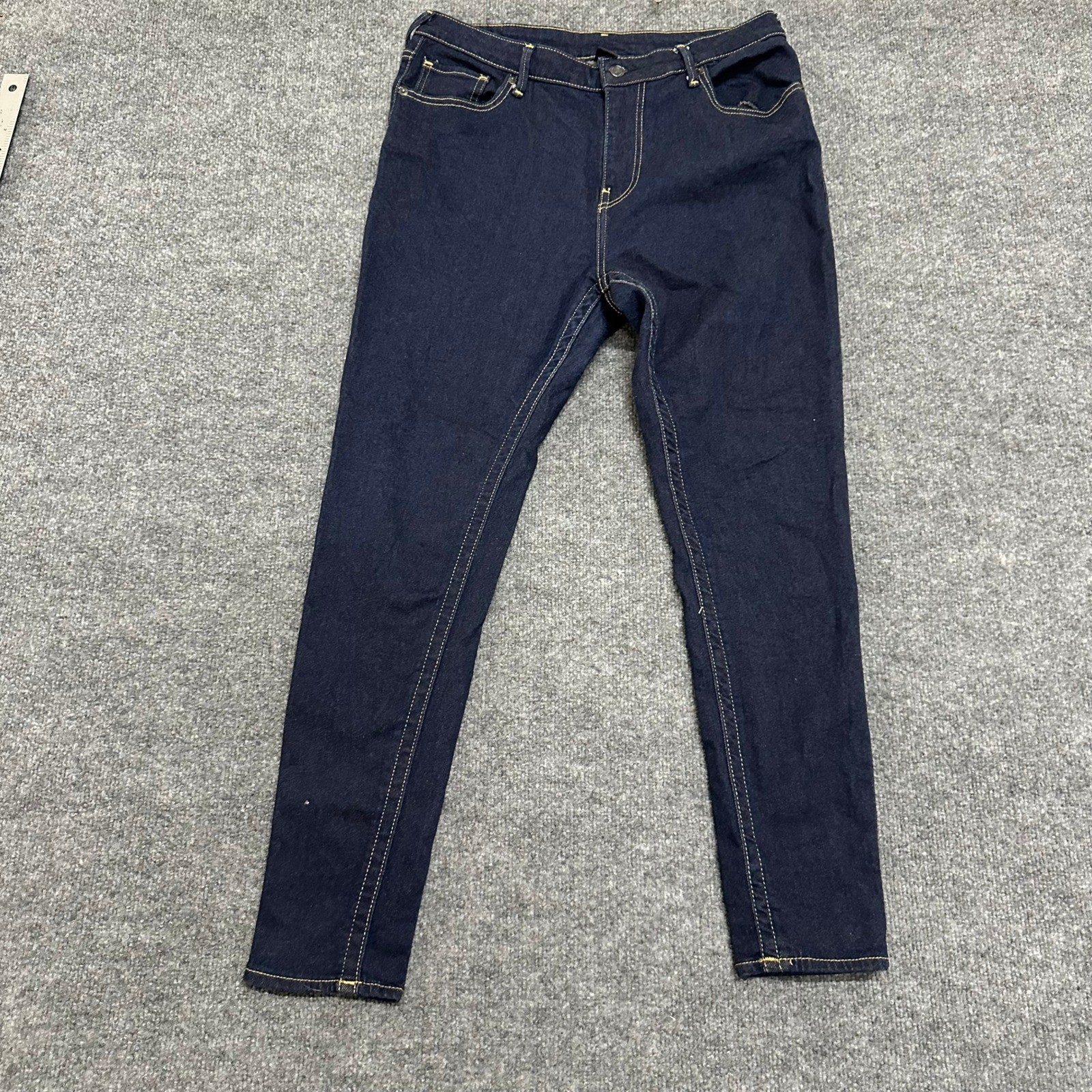 True Religion Jeans Mens Size 33 Dark Wash Skinny Fit Horseshoe Stitch Denim