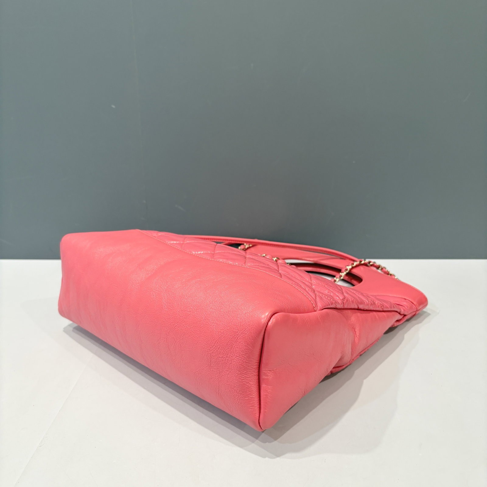 Chanel 31 Shoppinng Bag Pink Crumpled Calfskin (ac031926c1)
