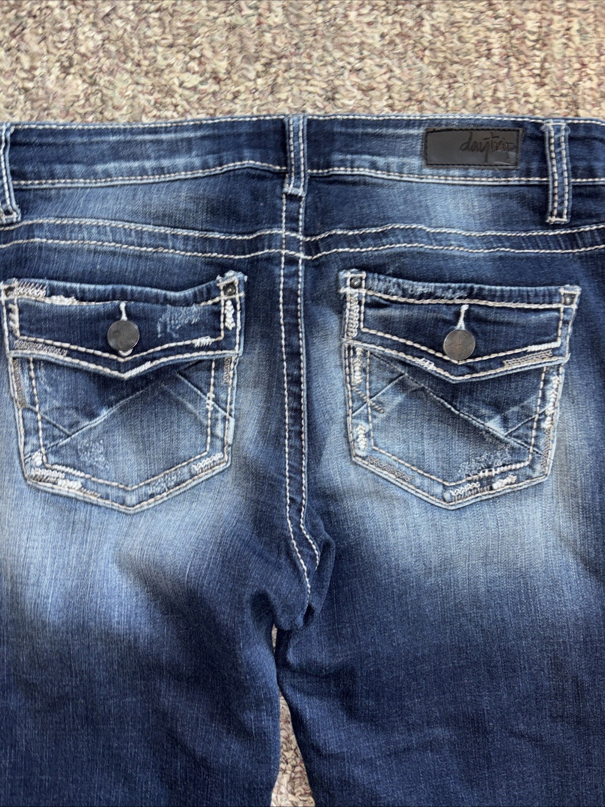 BUCKLE DAYTRIP VIRGO BOOTCUT Womens Size 31R Midrise Stretch Jeans 34×30.5 EUC