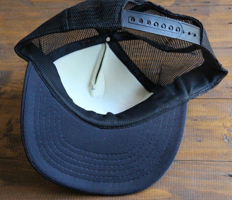Vintage Winfield Softball Series 1990 black trucker style cap One size snapback