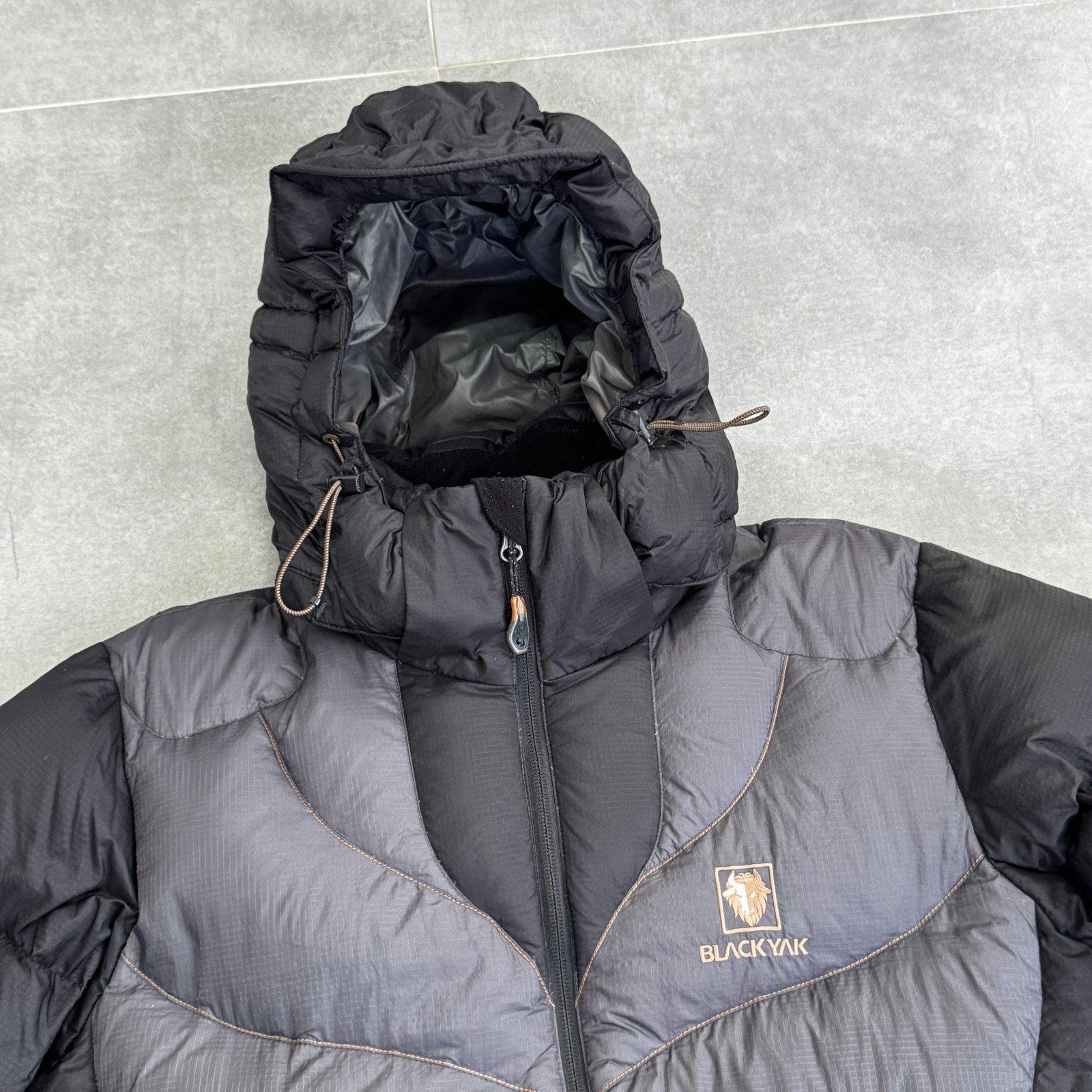 Black Yak Men Extreme Lightweight Down Jacket Gorpcore Size 100 / L