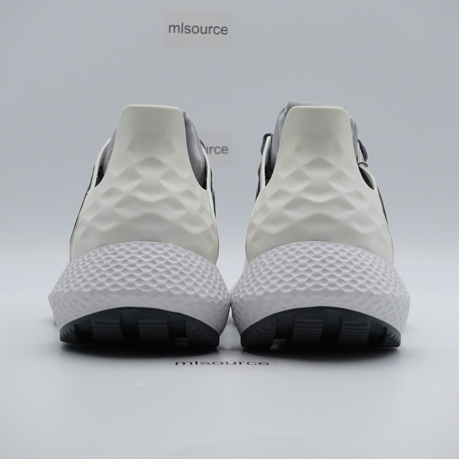 Size 9.5 Men’s G/FORE MG4X2 Quarter G Cross Training Golf Shoes G4MF23EF45-SNO