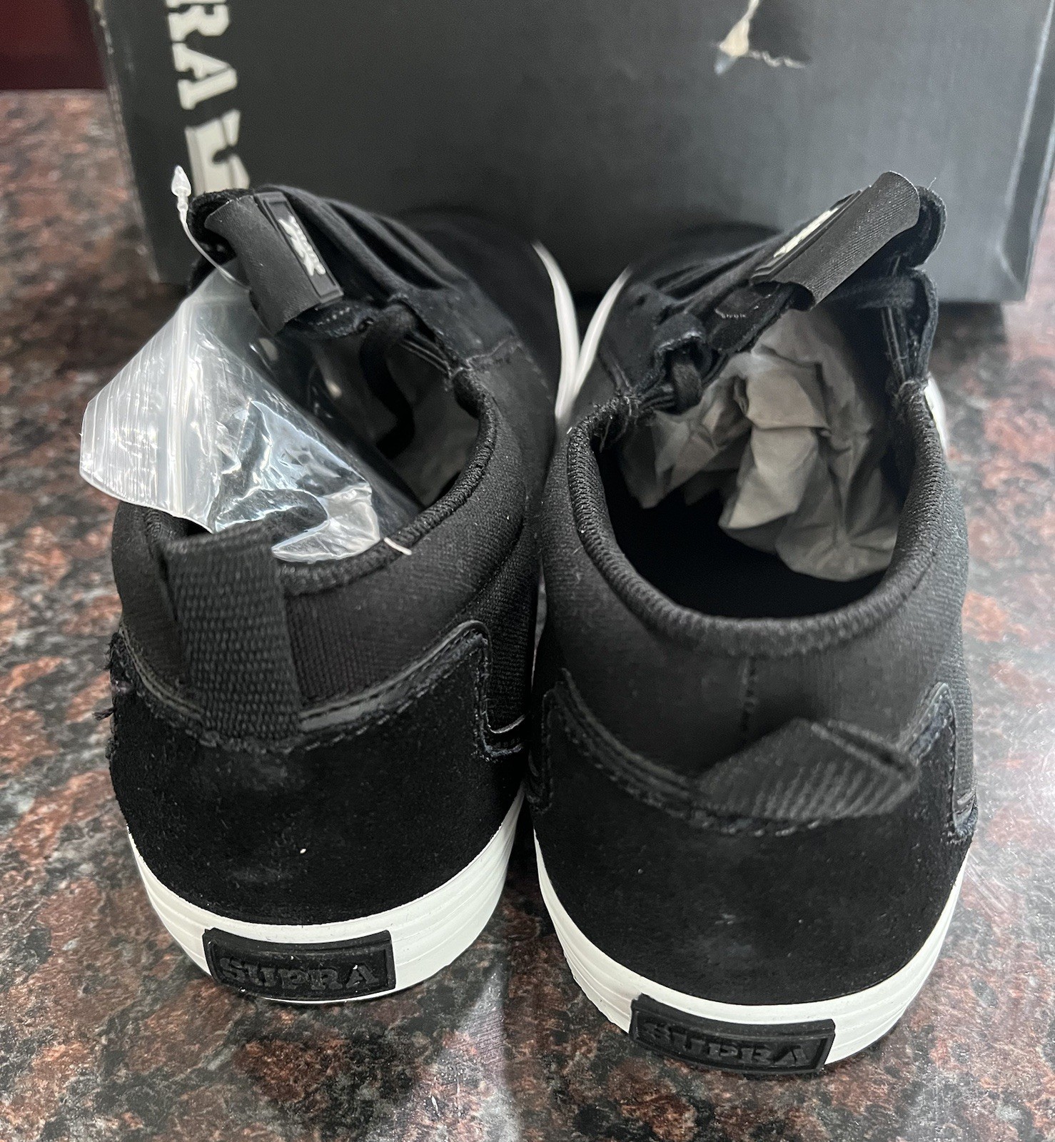 Supra Mens Sneakers Flow Black/White Size11- 08325-002-M