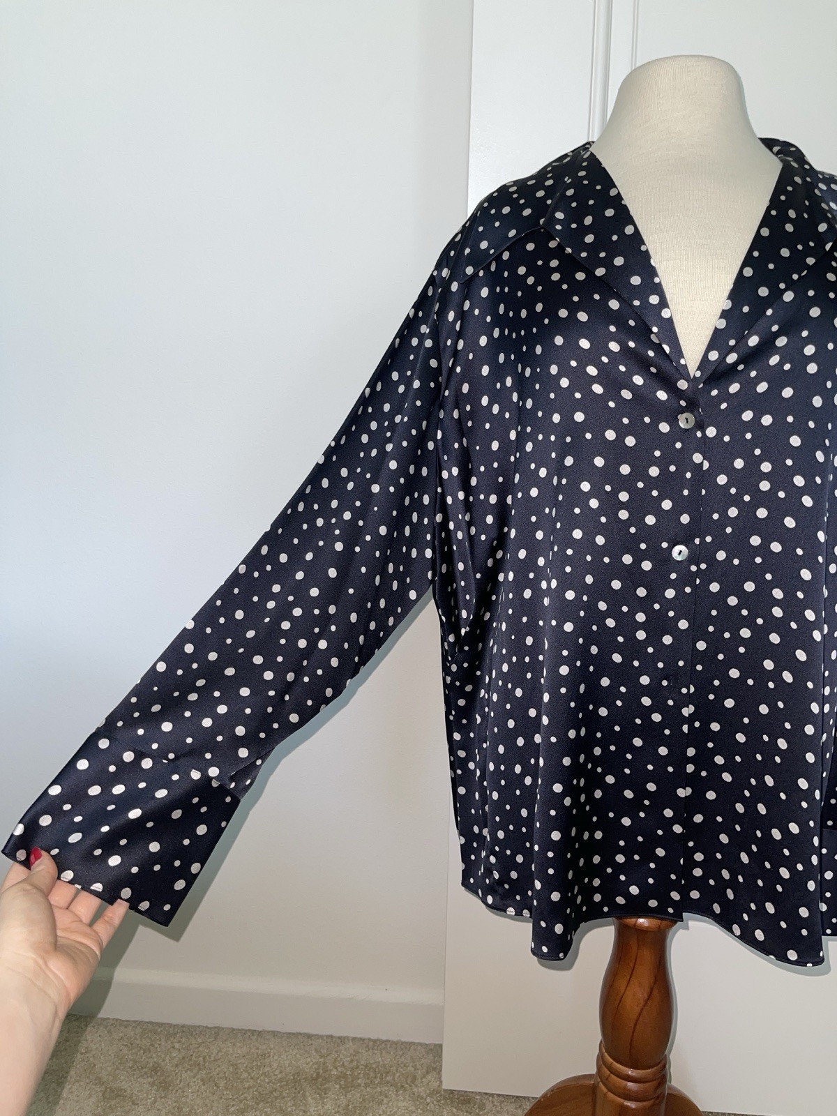 VINCE Camp Collar 100% Silk Deep Marine/Navy Blue Polka Dot Blouse 2X