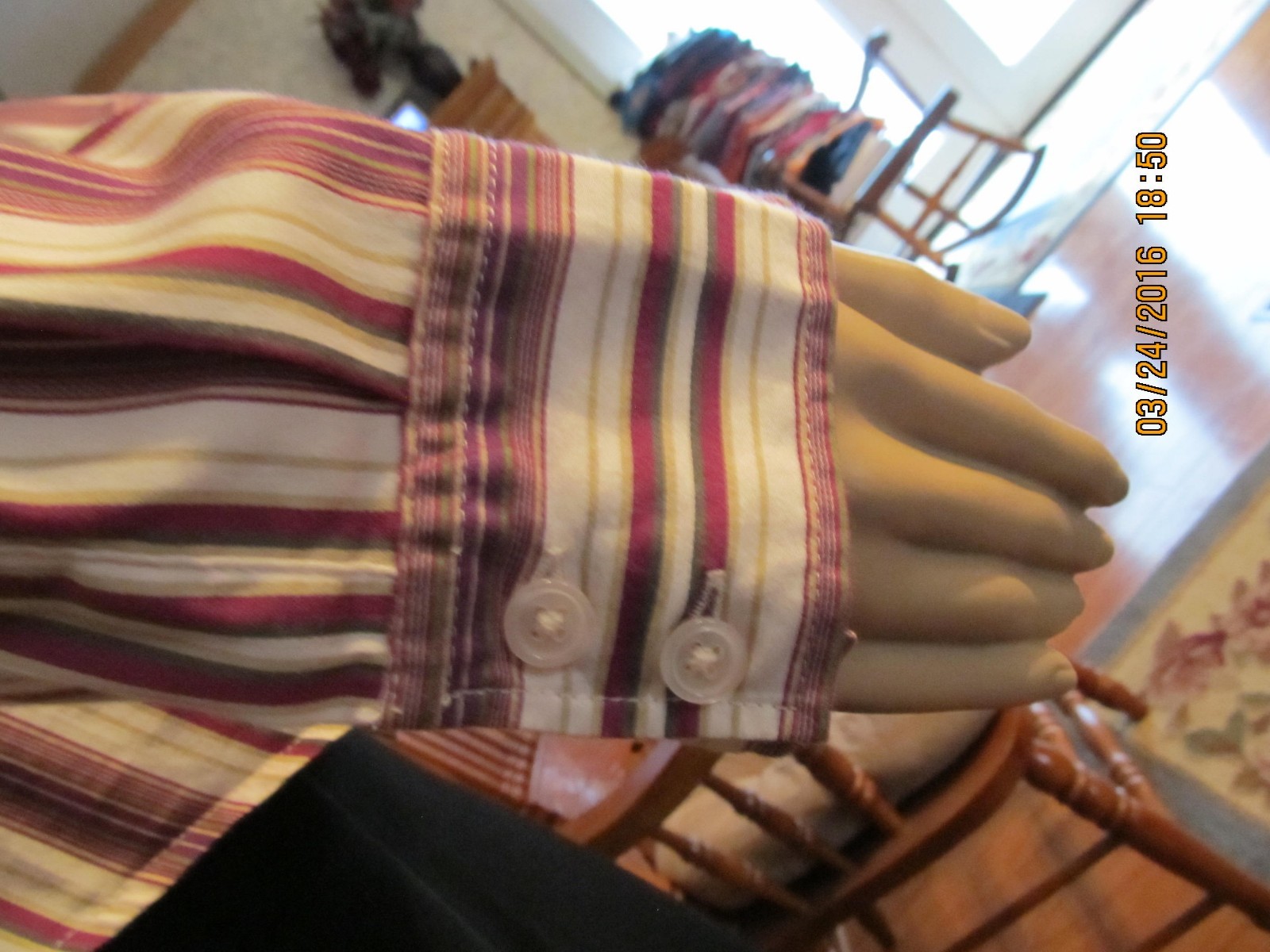 NICE “CHICO’S” WASHABLE COT/NYLON/SPAN BUTTON UP WHITE/TAN/MAGENTA BLOUSE-SZ 1