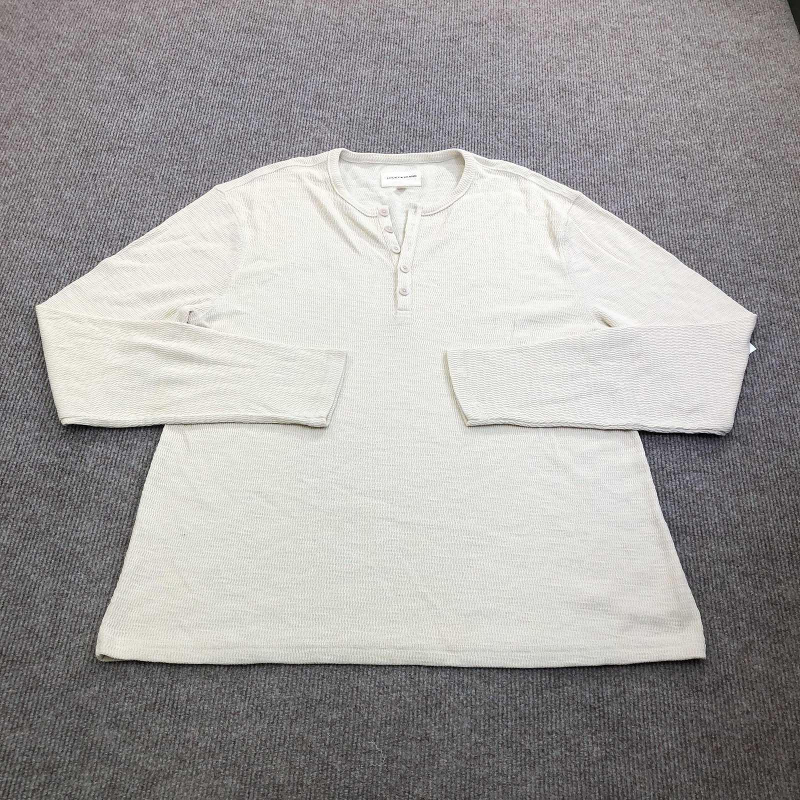 Lucky Brand Shirt Mens Medium Beige Thermal Henley Long Sleeve Knit Tee Sample