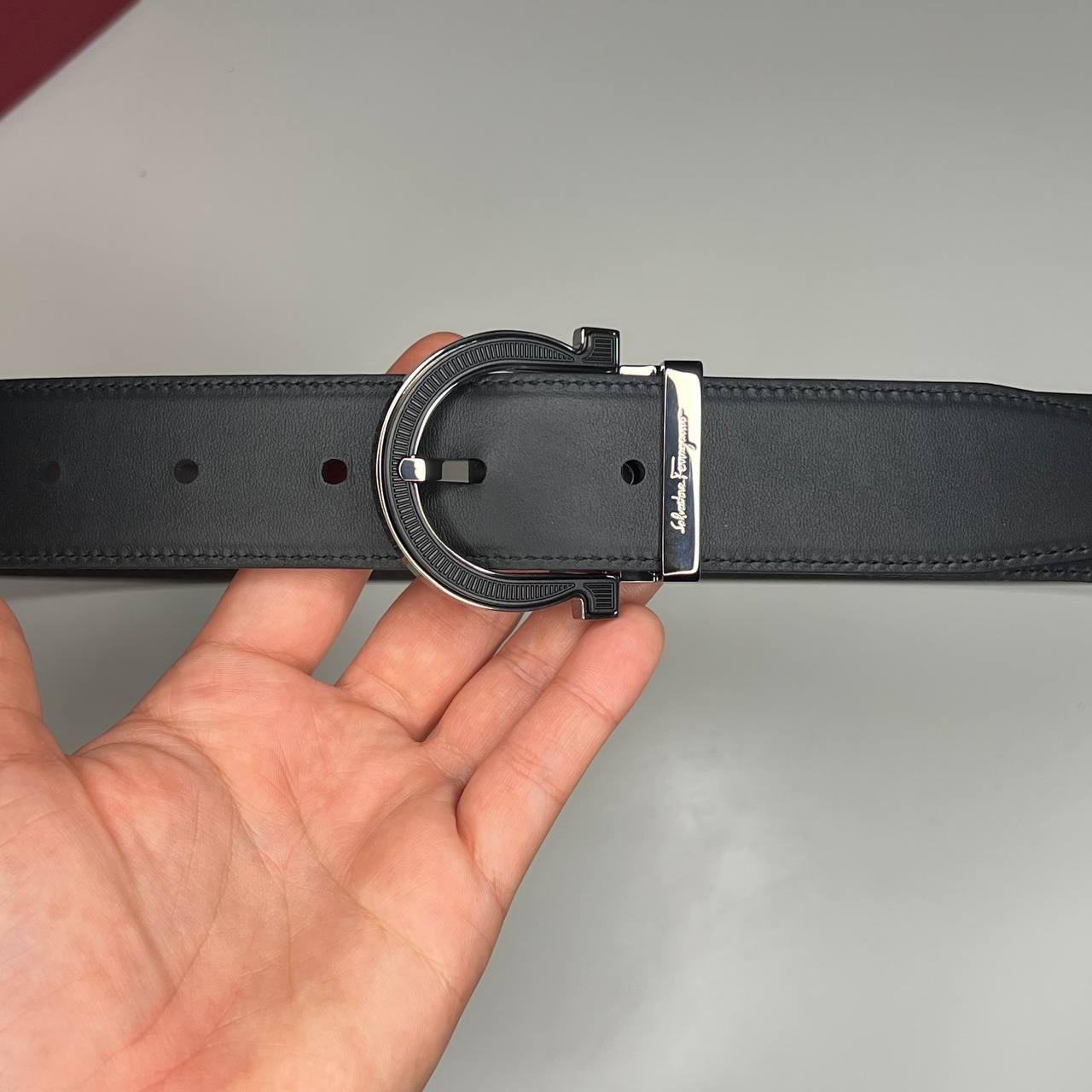 Authentic Men’s SALVATORE FERRAGAMO Leather Belt Black & Brown Reversible