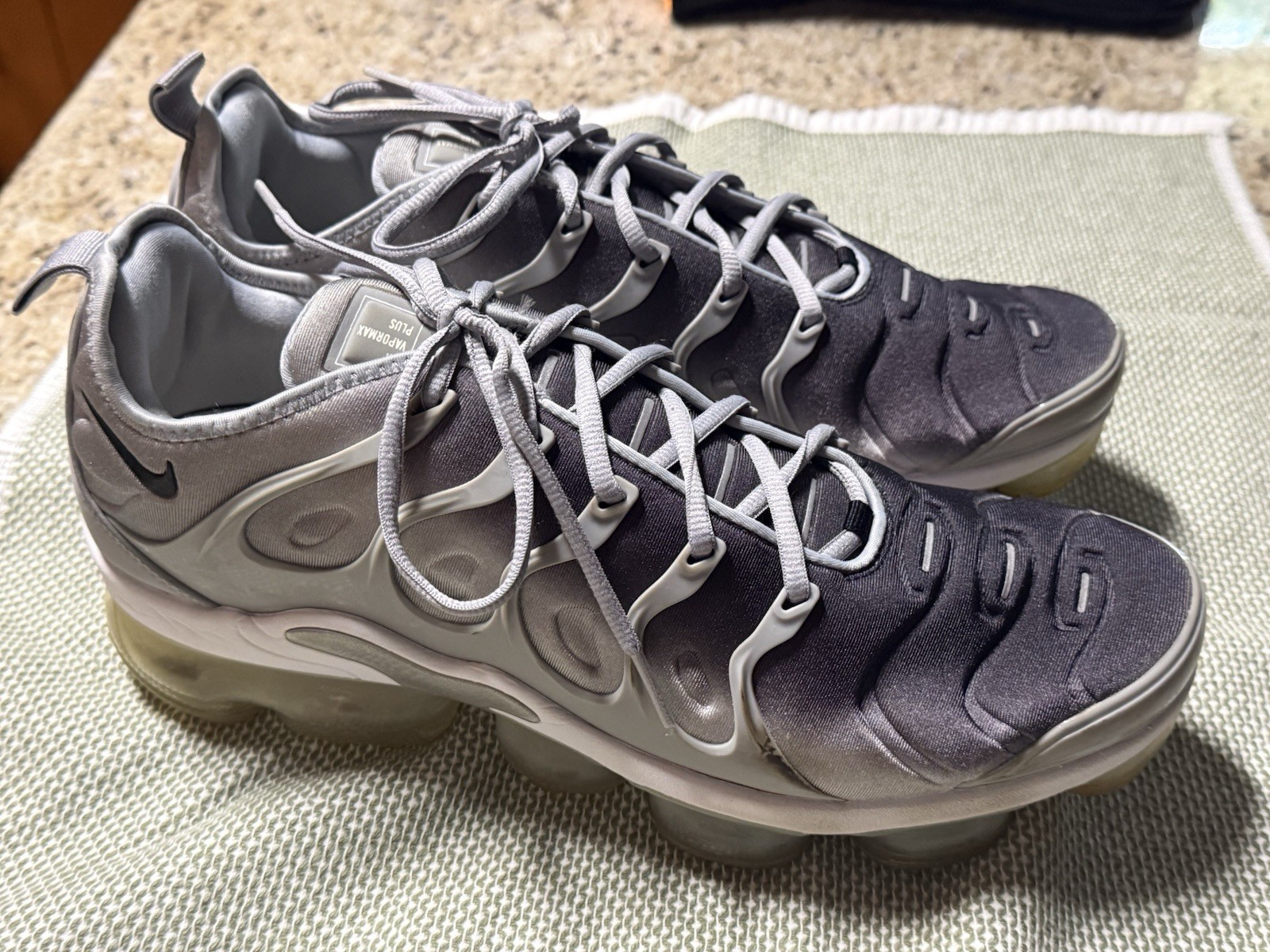 Nike Air VaporMax Plus Men’s Gray Low Top Lace-Up Athletic Sneakers
