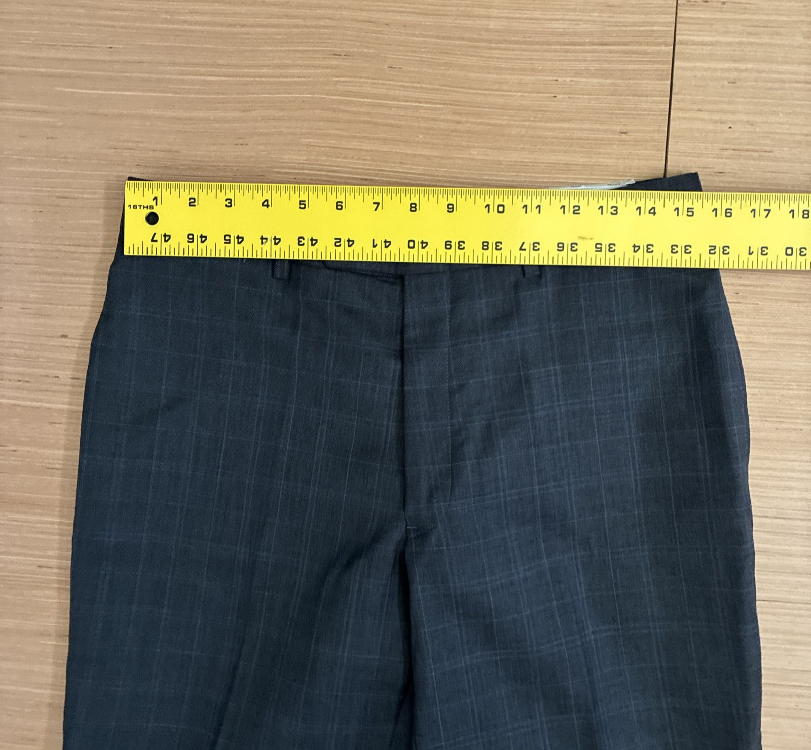 Tommy Hilfiger Men’s Size 32×32 Tailored Trim Fit 100% Worsted Wool Pants