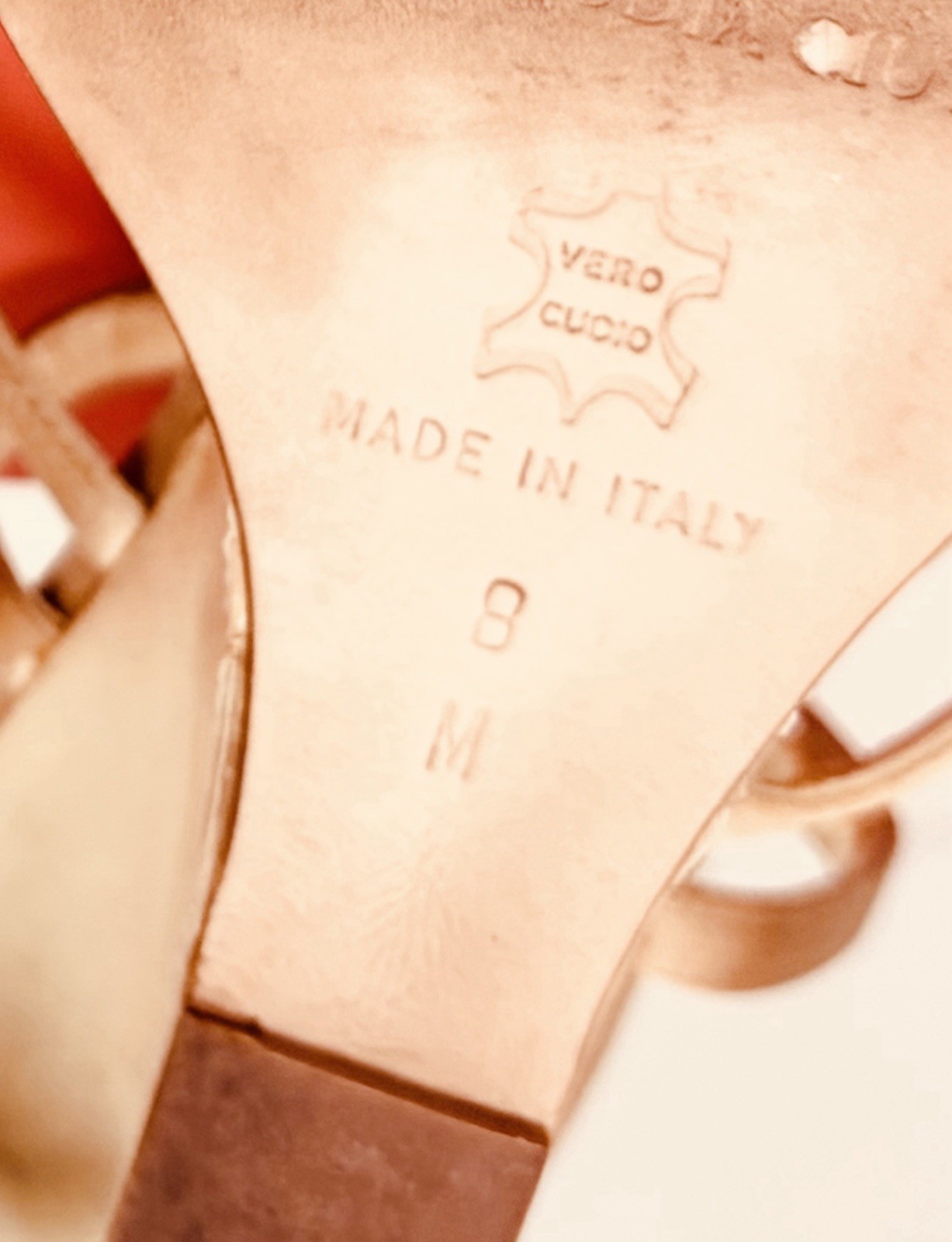 Claudia Ciuti Italy Leather T-strap Wedge Gold Sandals Alligator Skin Pattern 8