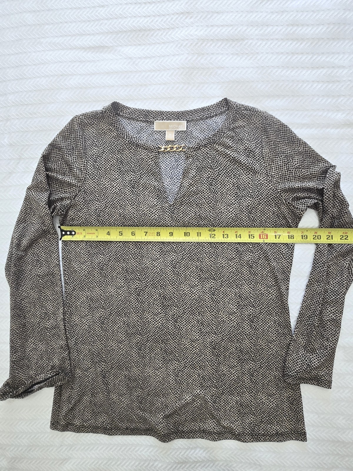 Michael Kors Gold Chain Slit Neck Animal Print Top Blouse Long sleeves Size M