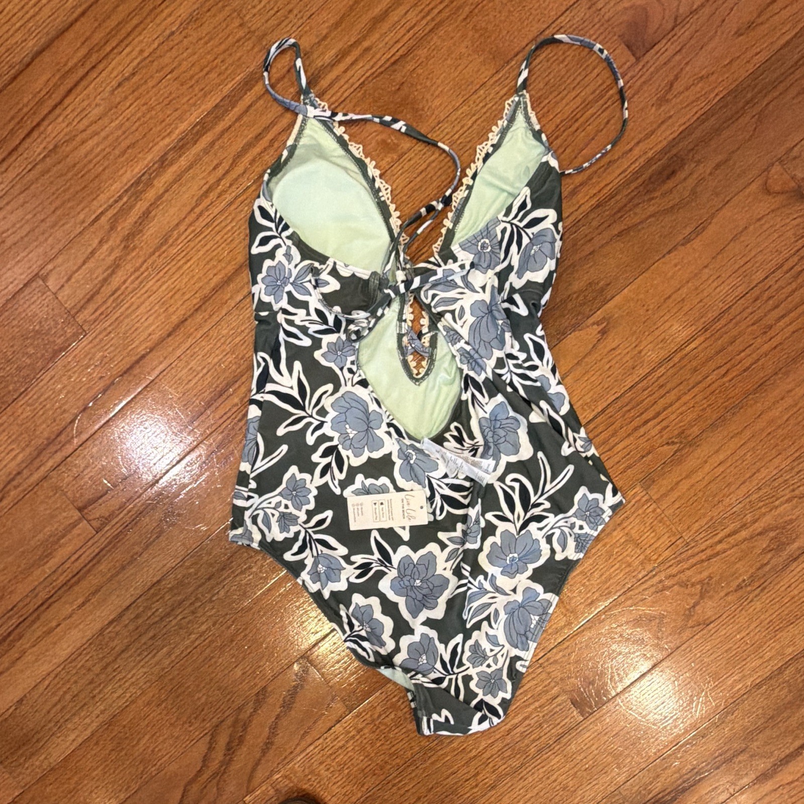 Cupshe Green/Blue/White Floral Lace Trim One-Piece Swimsuit Women’s XL Reg. #8
