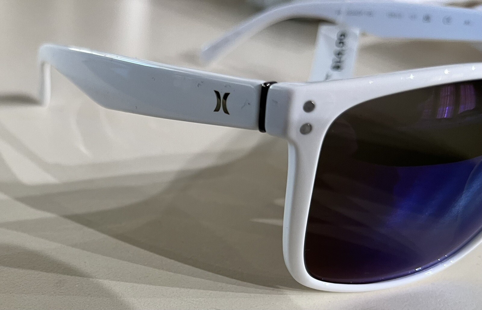New Women/mens Sunglasses Hurley Polarized $85 White Frame