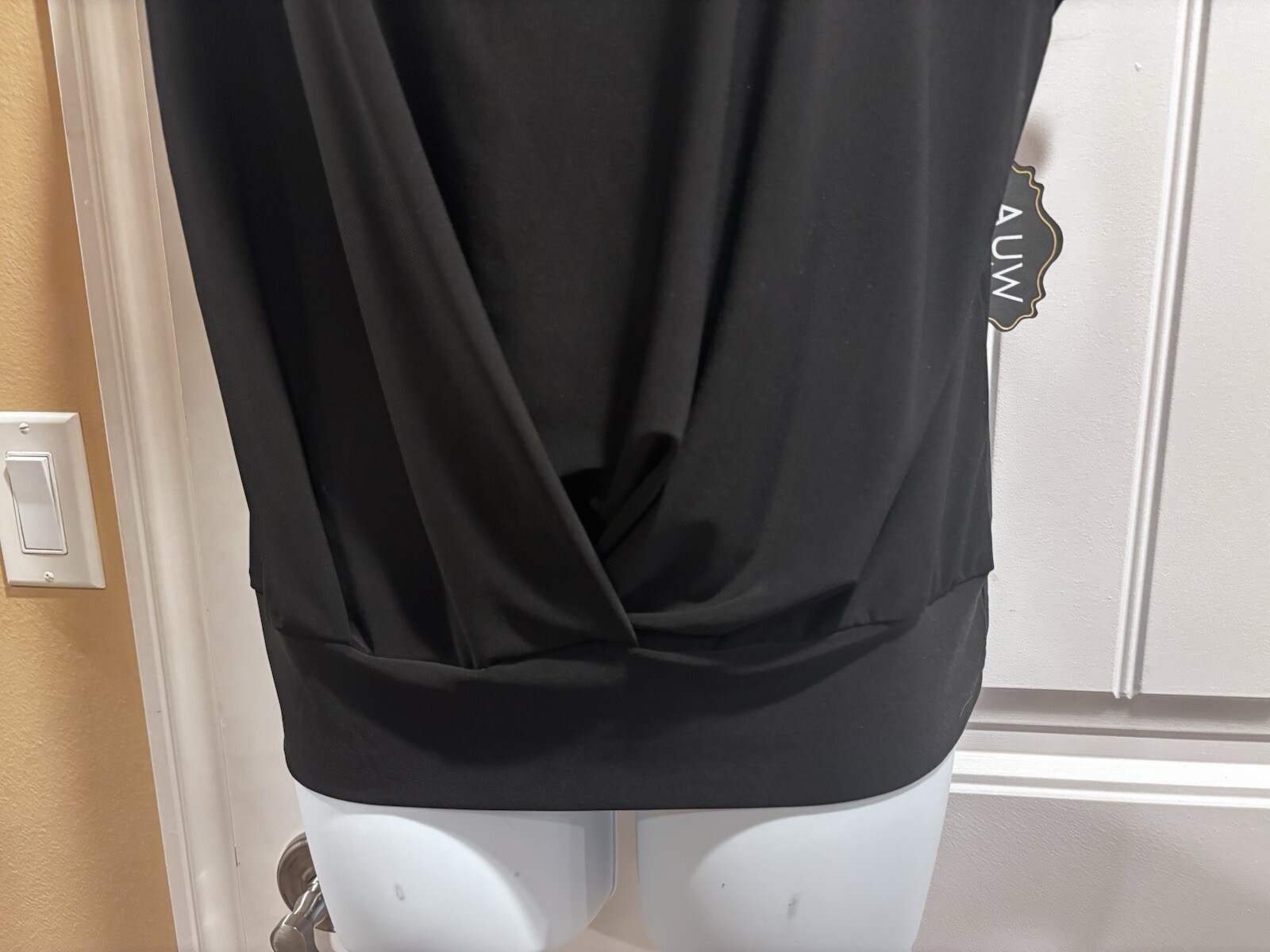 A.U.W. secret charm top Black, Size M