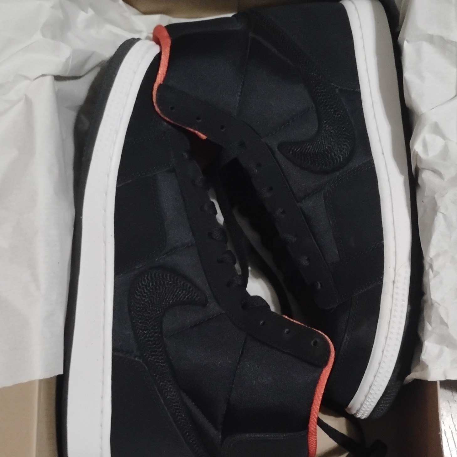 Nike Dynasty 81 High High Top Sneakers Black/Metallic Silver/White 407870-005
