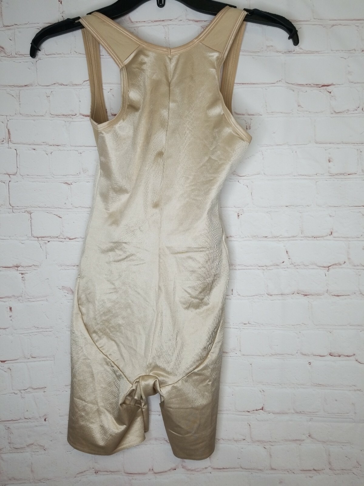NWT TC Fine Intimates 4041 Long Leg Torsette Sz Medium M Nude Beige
