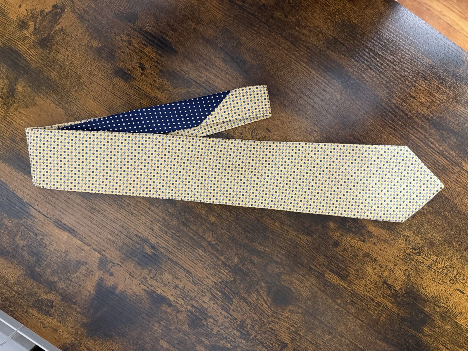 Lot Of 4 Men’s Ties- 3 TOMMY HILFIGER Neck Ties & 1 MICHAEL KORS Tie 4 TOTAL!