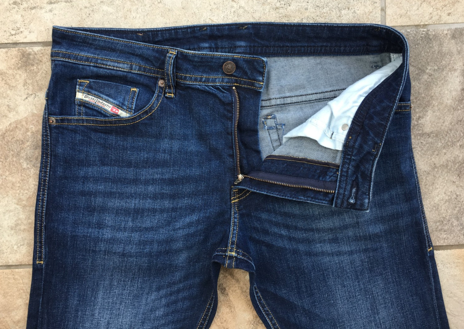 Mens Diesel THOMMER-R RB065 Slim Blue Stretch Denim Jeans – Zip Fly – W33 L32