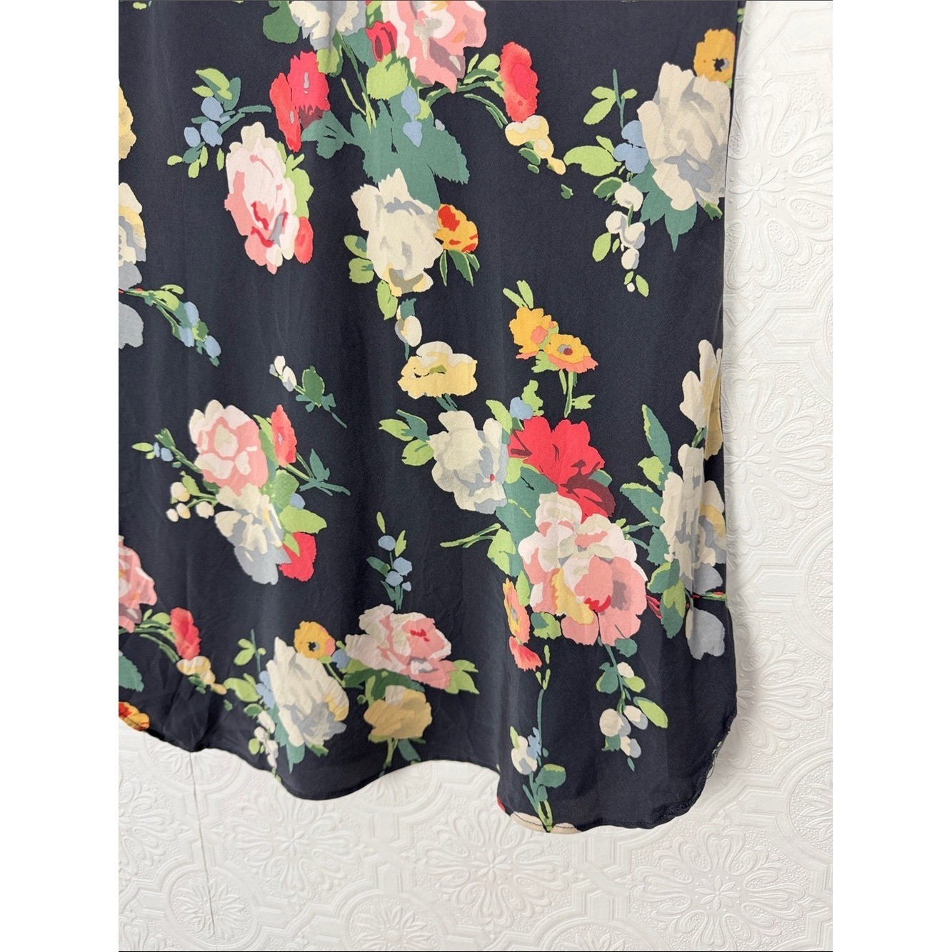Nili Lotan Isabella 100% Silk Tank Top Cami Floral Grey Spring Quiet Luxury