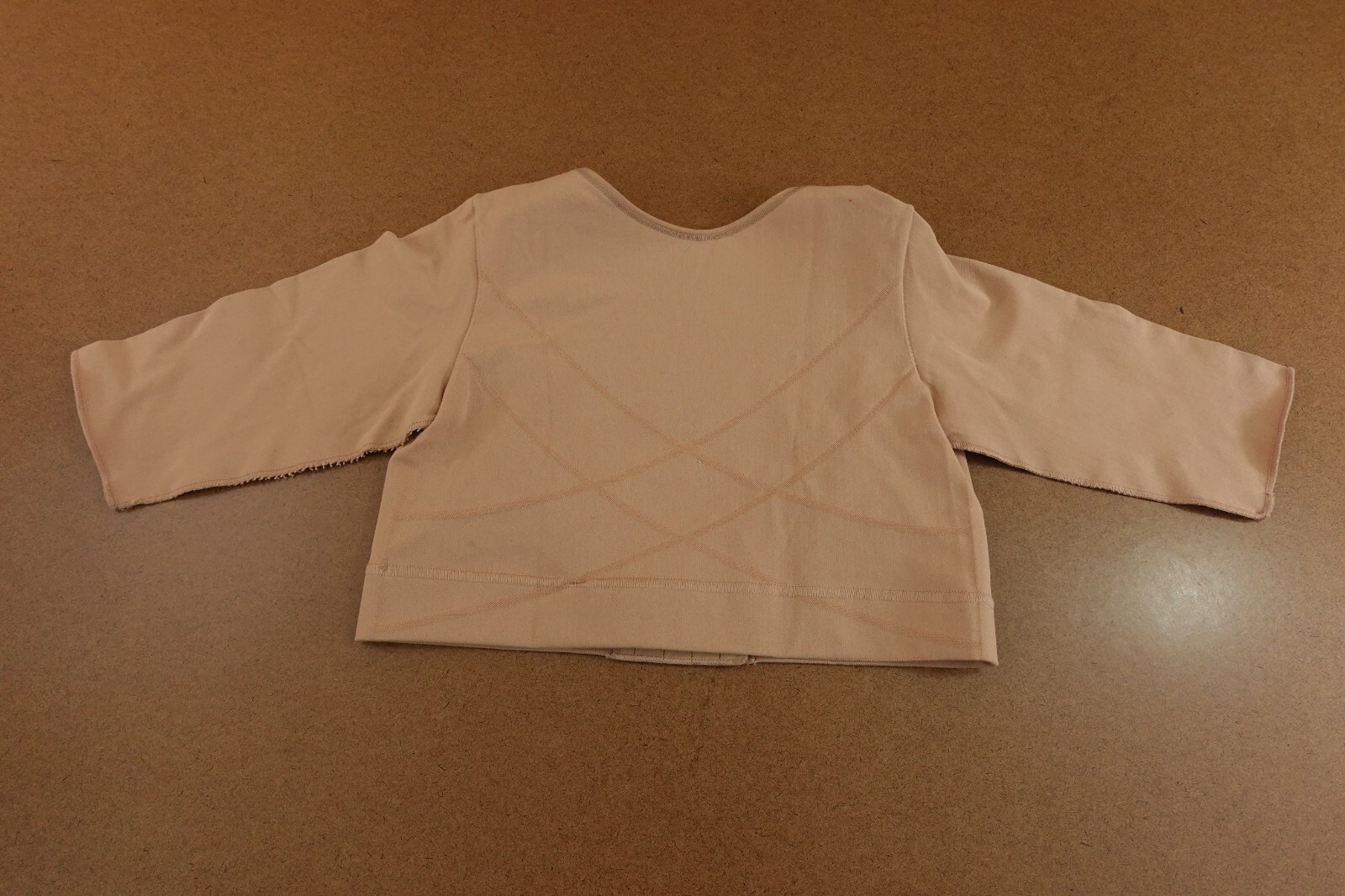 Leonisa Womens Size Large Beige Invisible Upper Arm Shaper Vest New