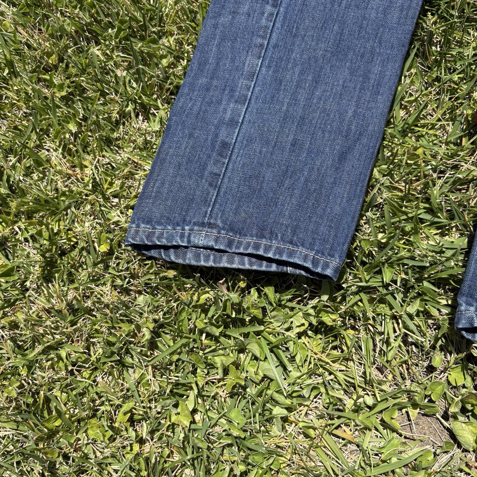 Calvin Klein Low Rise Slim Straight Blue Denim Jeans Medium Wash 5-Pocket