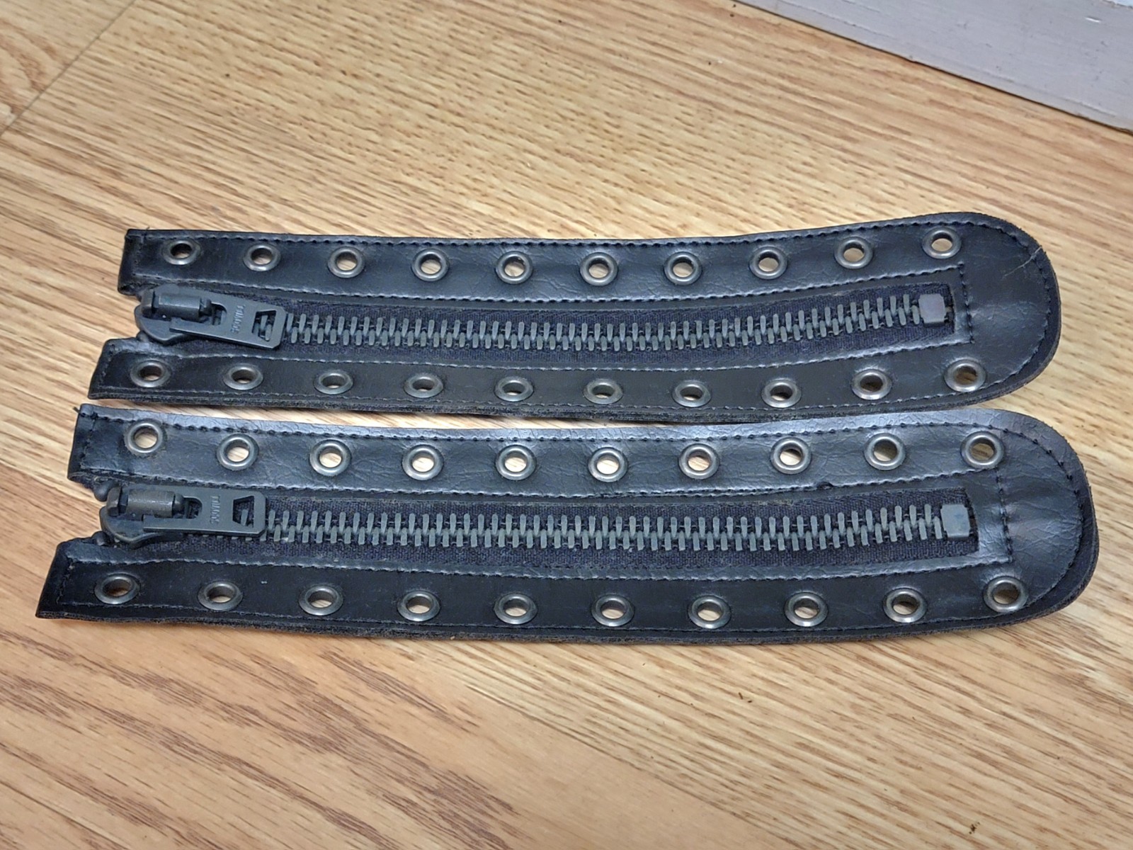 2 Pair Vintage Zip-It Black Leather 9 & 10 Eyelet Boot Zipper Lace-In Inserts