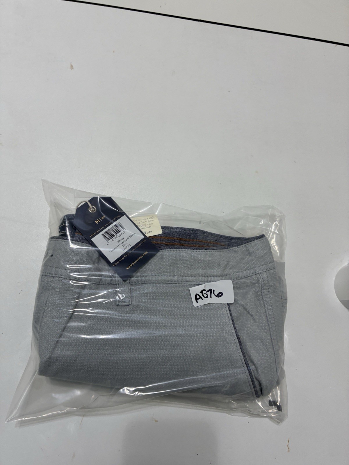 Halsey 44 Sport Shorts 42 Blu Slate Theodore Honey Comb Stretch Chino 10″ Inseam