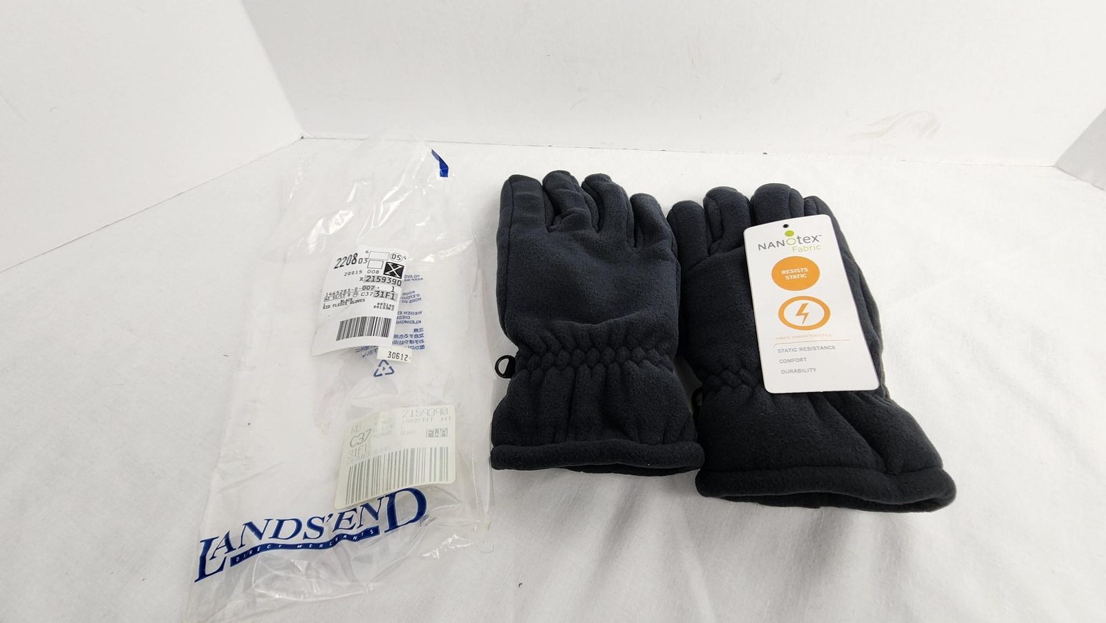Land’s End Nanotex Fleece Cotton Static Resistant Gloves – Kid’s L, Black