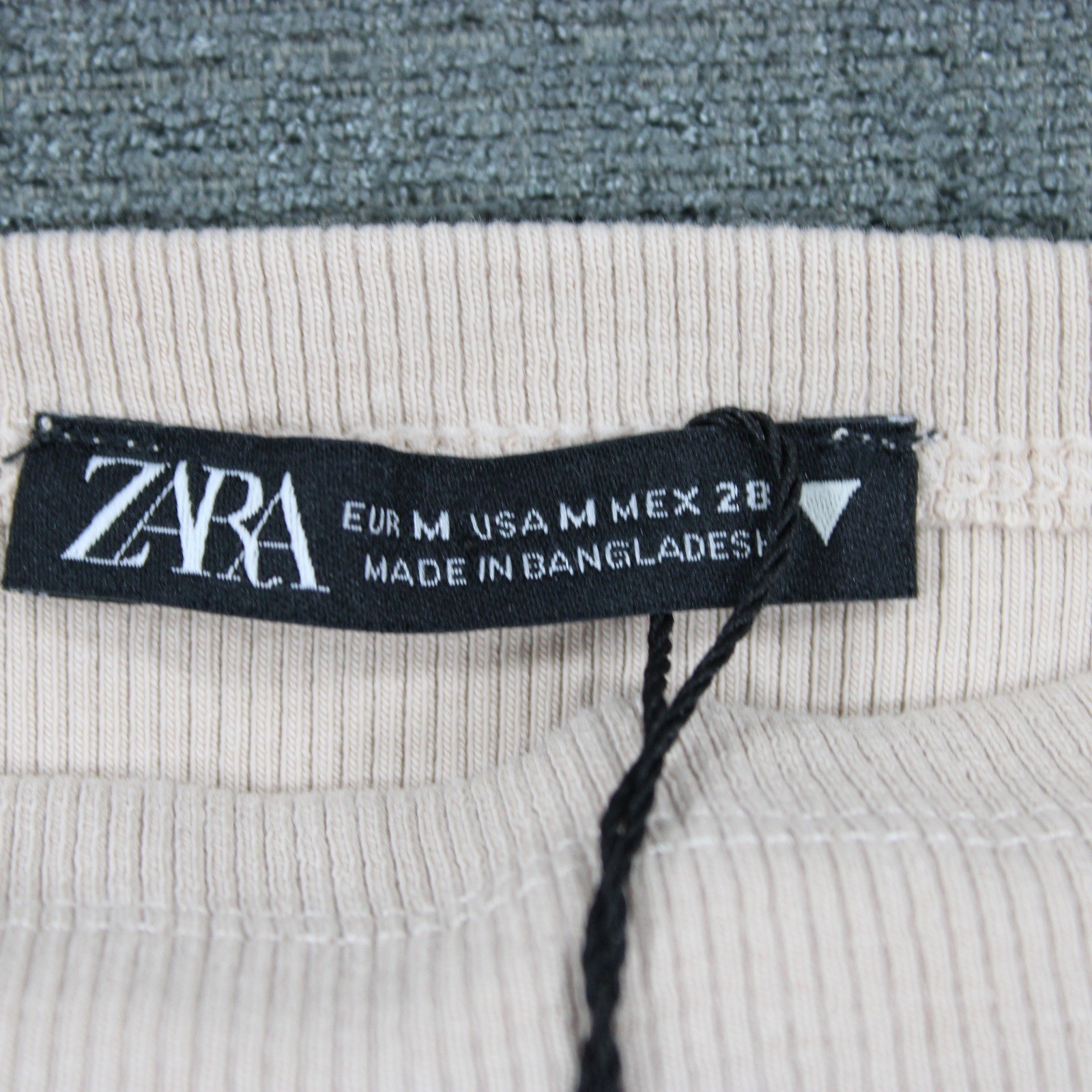 Zara Ribbed Knit Spaghetti Strap Crop Top Beige Tan Medium 3253/335/710