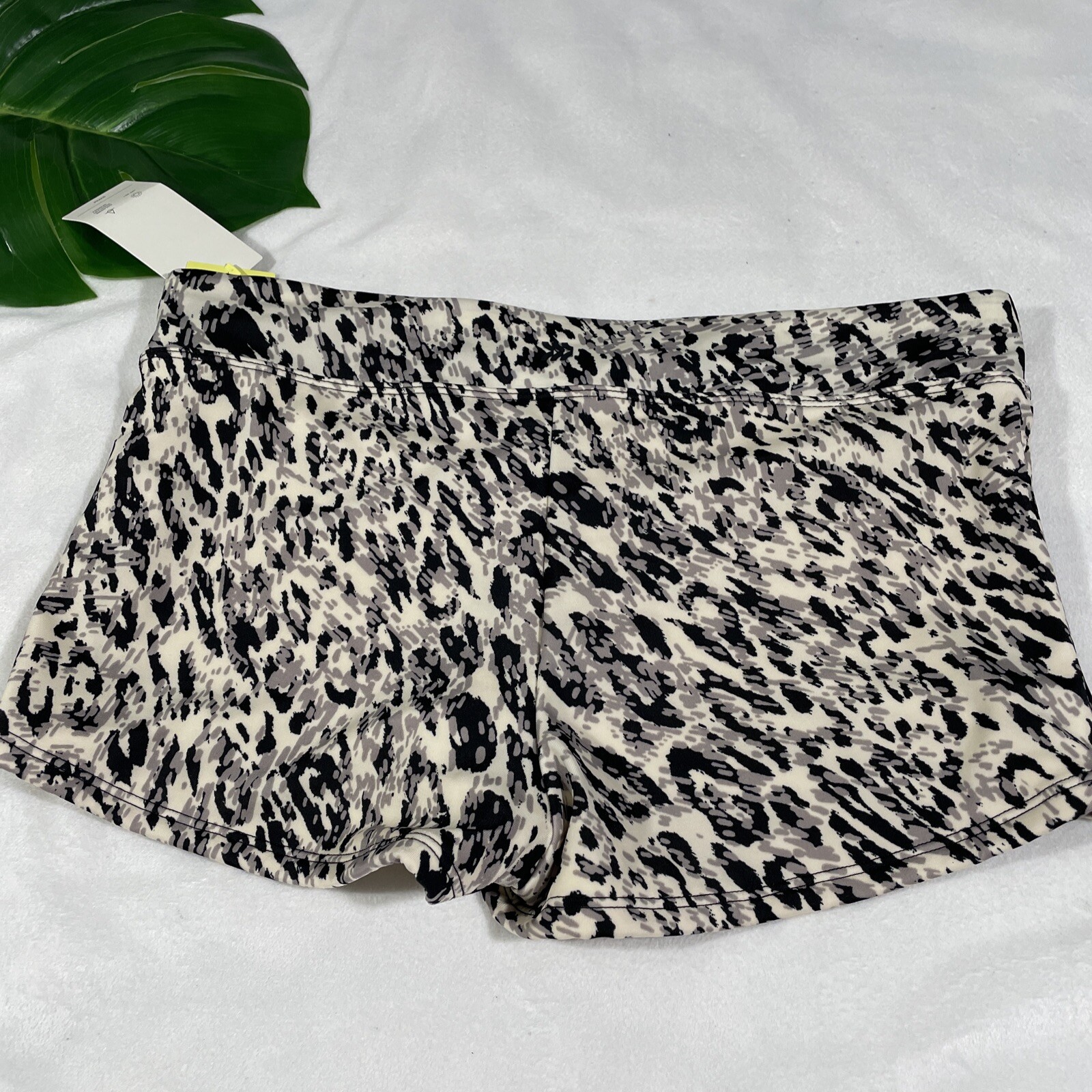 NWT $46 All in Motion [ Medium ] Strappy Bikini Top Boyshort Bottom Animal T451