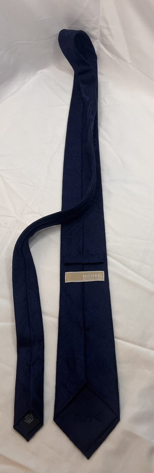 Michael Kors Men’s Navy Blue Paisley 100% Silk Neck Tie Woven Classic Jacquard