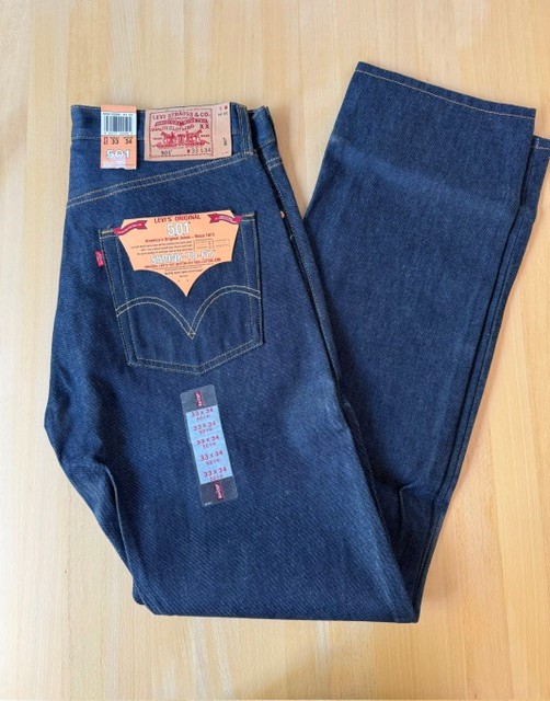 Levi’s Men’s 501 Original Shrink to Fit Denim Button Fly Classic Rise Jeans