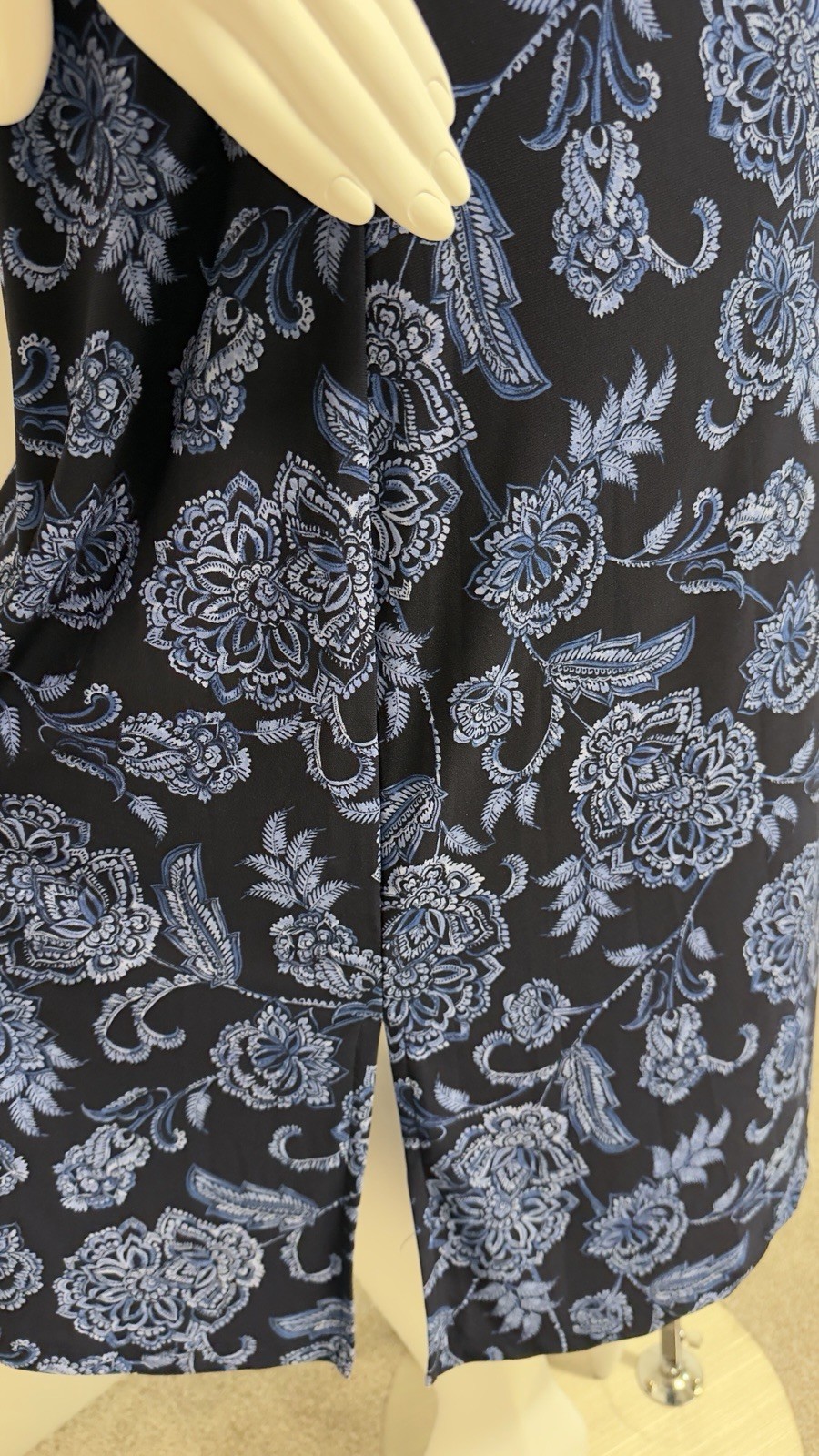 Tommy Hilfiger Women’s 16W Blue Floral Sleeveless Shift Dress Plus Size