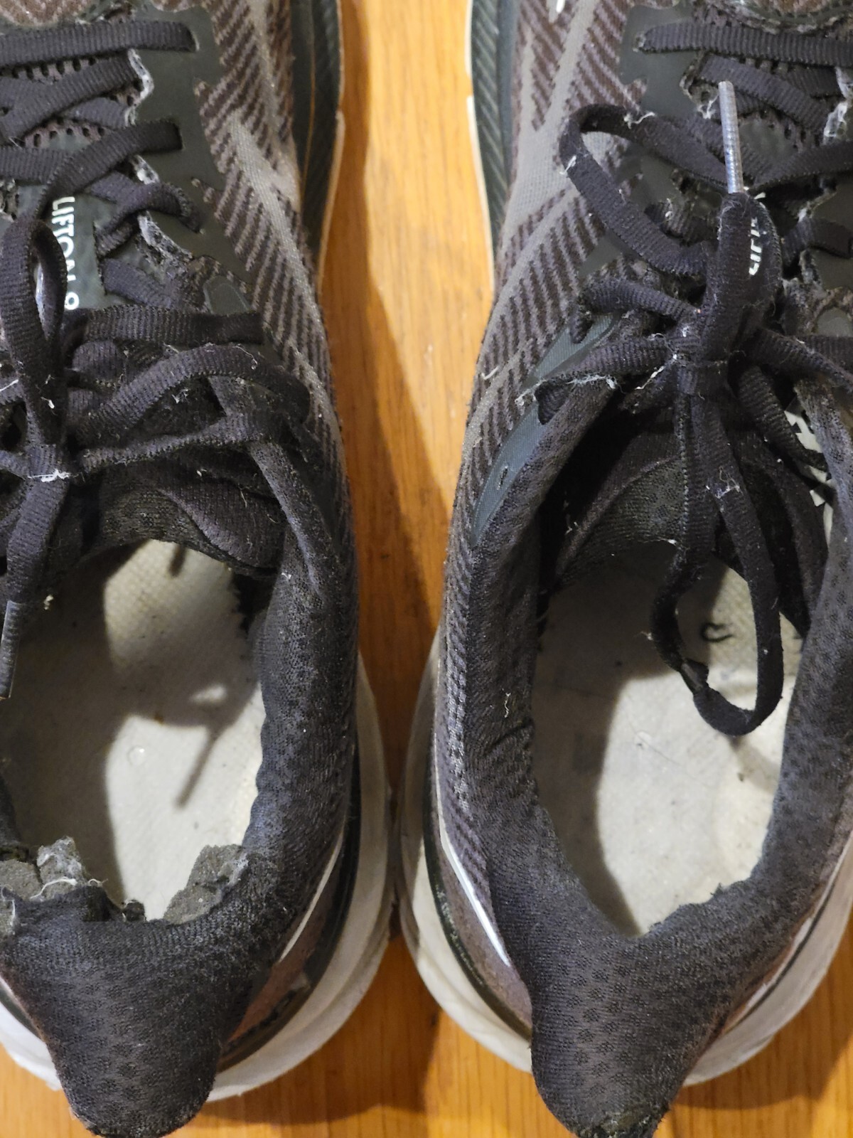 Hoka One One Mens Clifton 9 1127895 Black White Running Shoes Sz 12.5 No Insoles