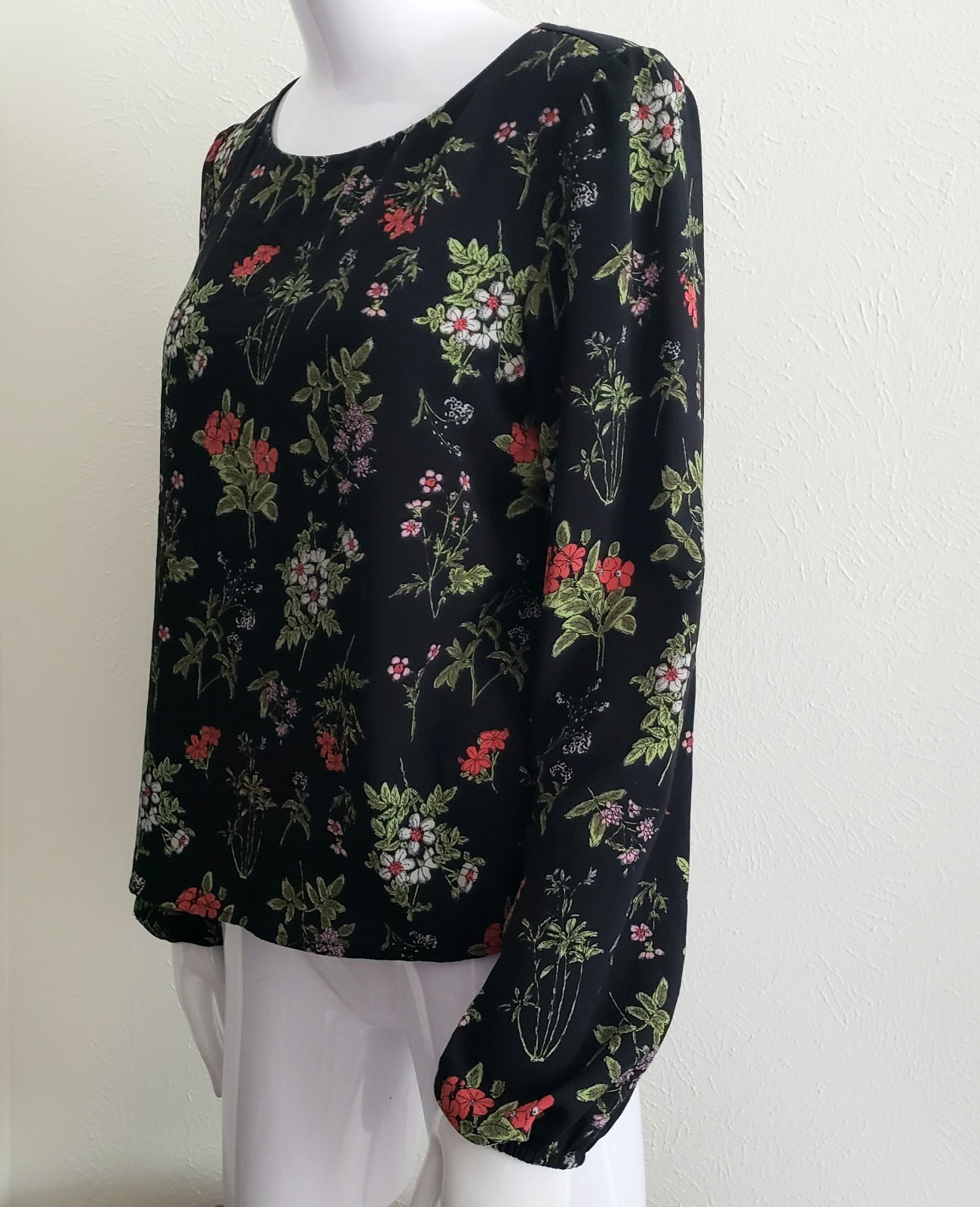 Nordstrom Leith Womens Size Medium Black Floral Blouse Top Long Sleeve Red Green