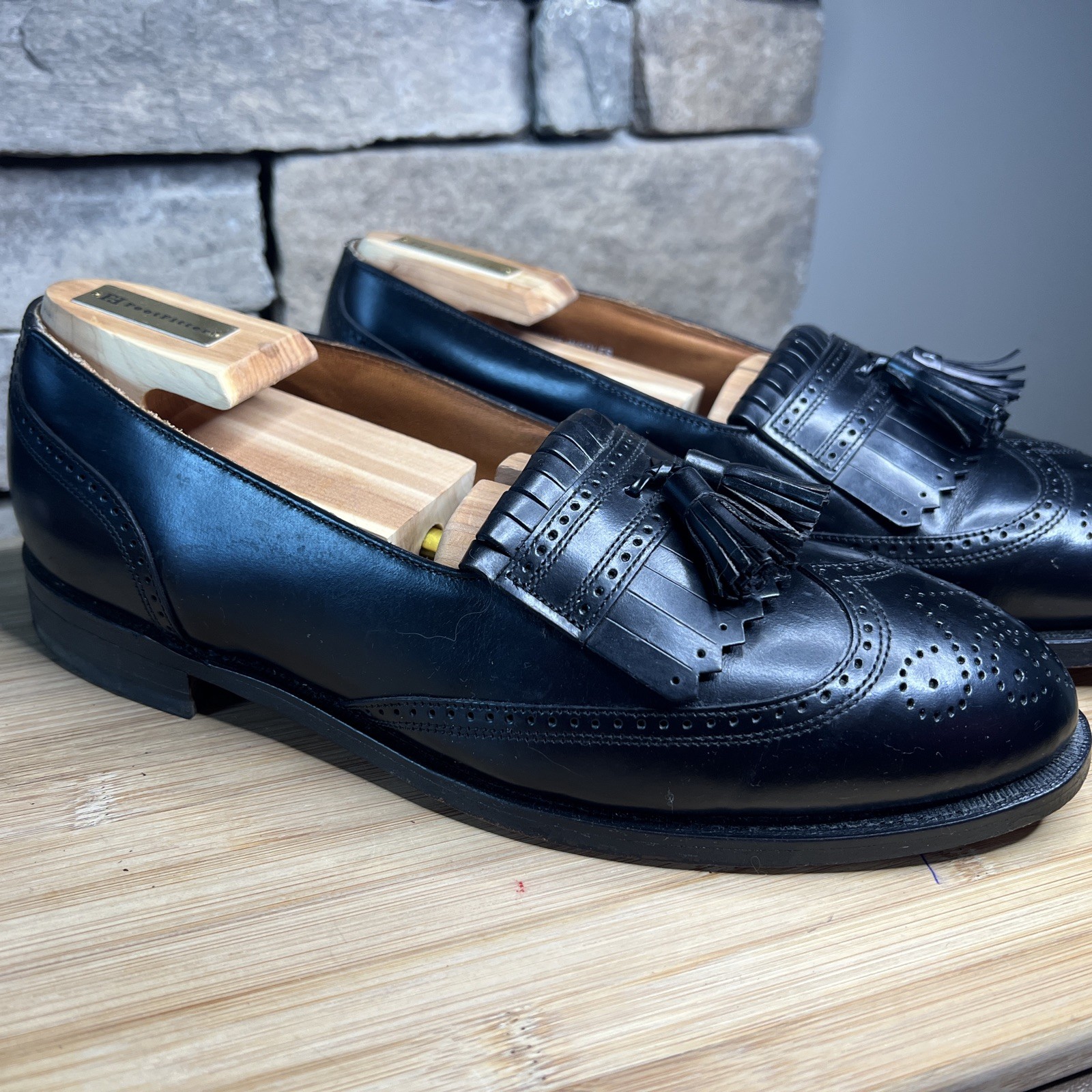 Men’s Bostonian Wingtip Tasseled Black Leather Classic Shoes 10