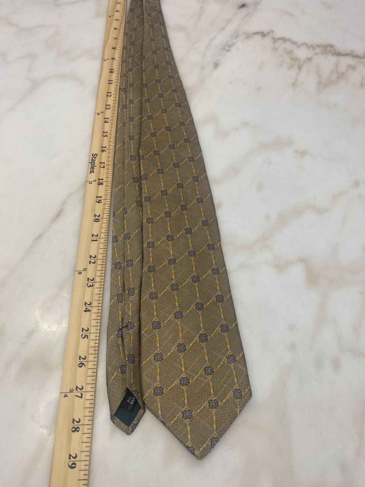 Tom James Corporate Image USA Silk Tie Beige Geometric Pattern Necktie 3.75”