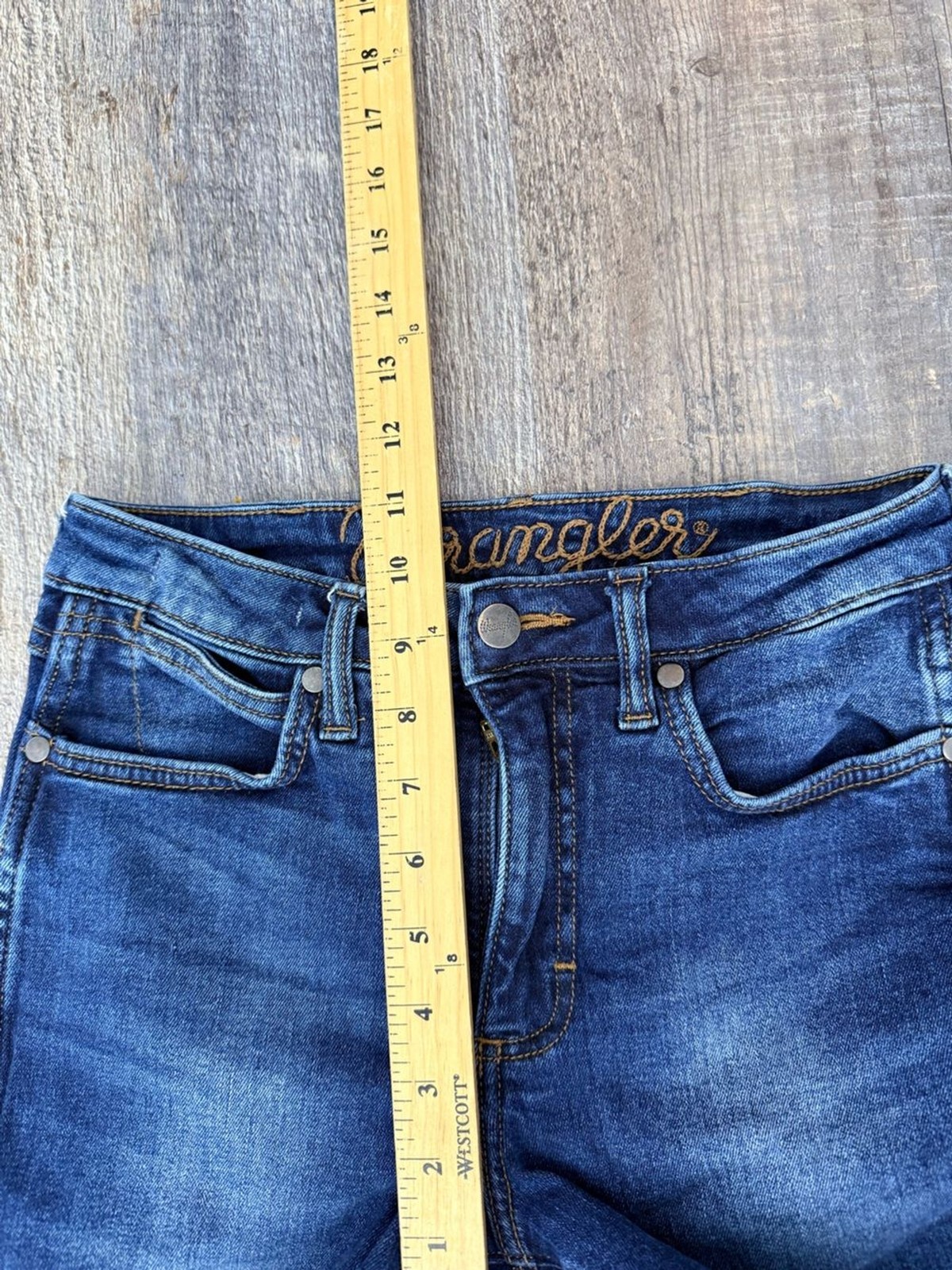 Wrangler Retro Flare Jeans Dark Blue Size 26 Stretch Comfort Bell Bottoms