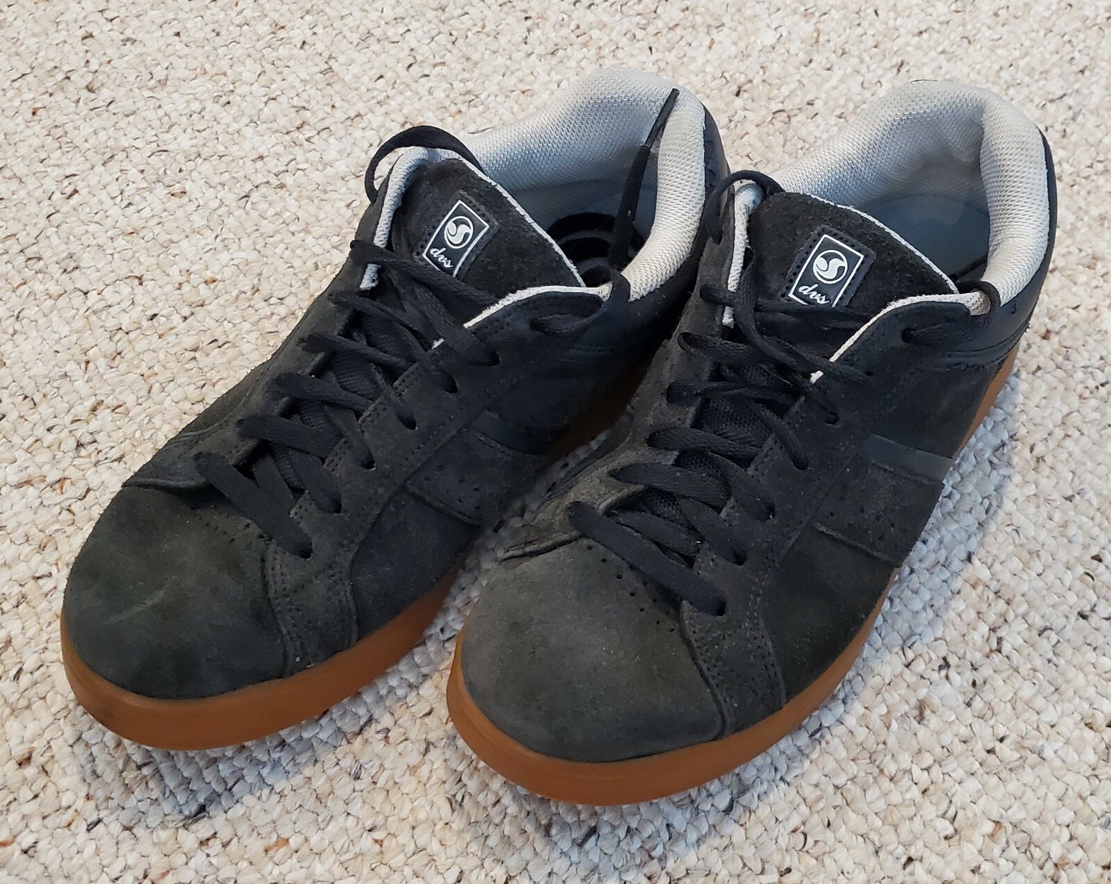 DVS Shoe Co STEVE BERRA Black Suede Sz 7 Skateboarding Athletic Shoes Berra3