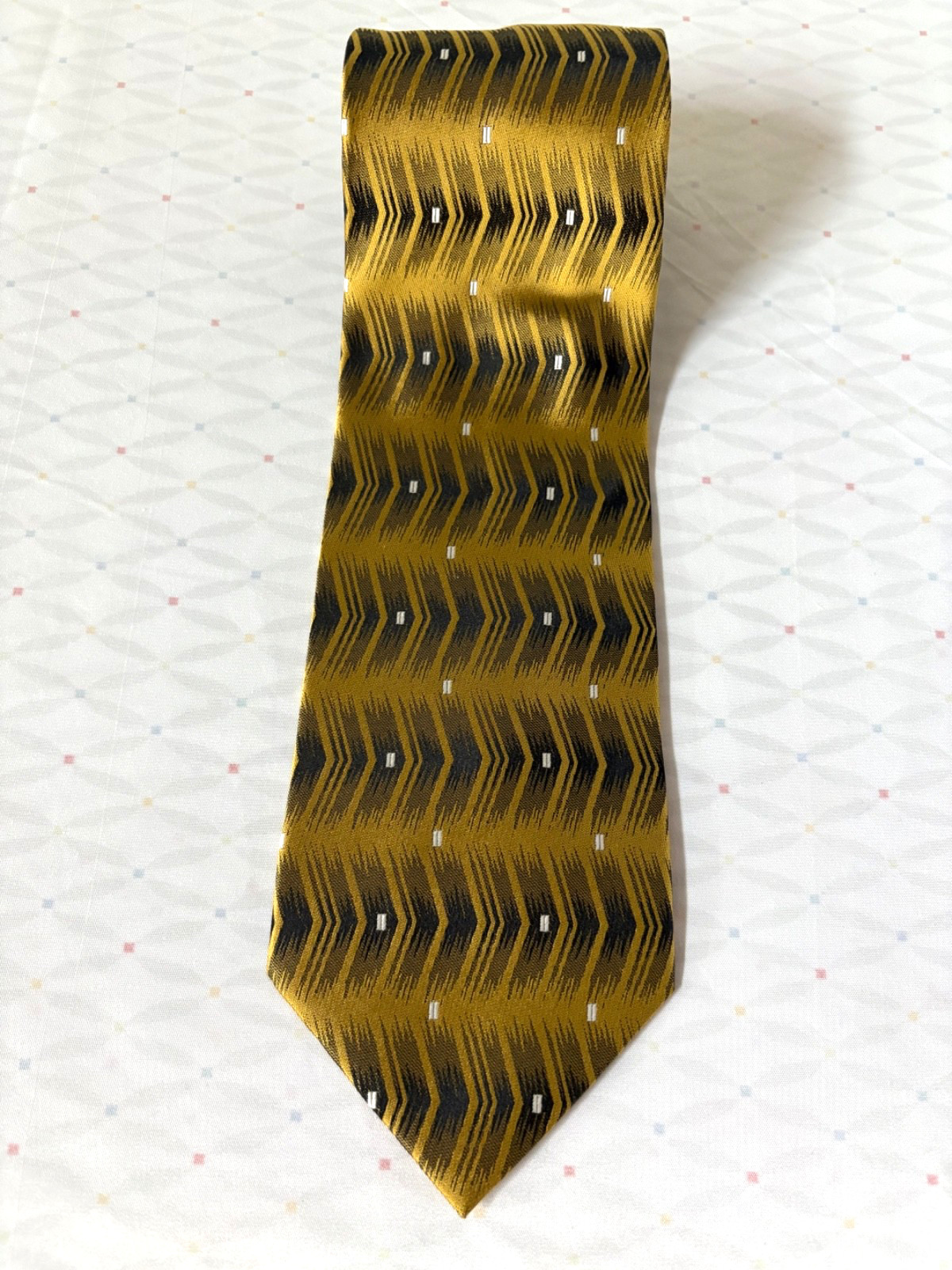 SETA ZONE Mens 100% Silk Neck Tie Classic 57-60 Width 4″ Gold / Black