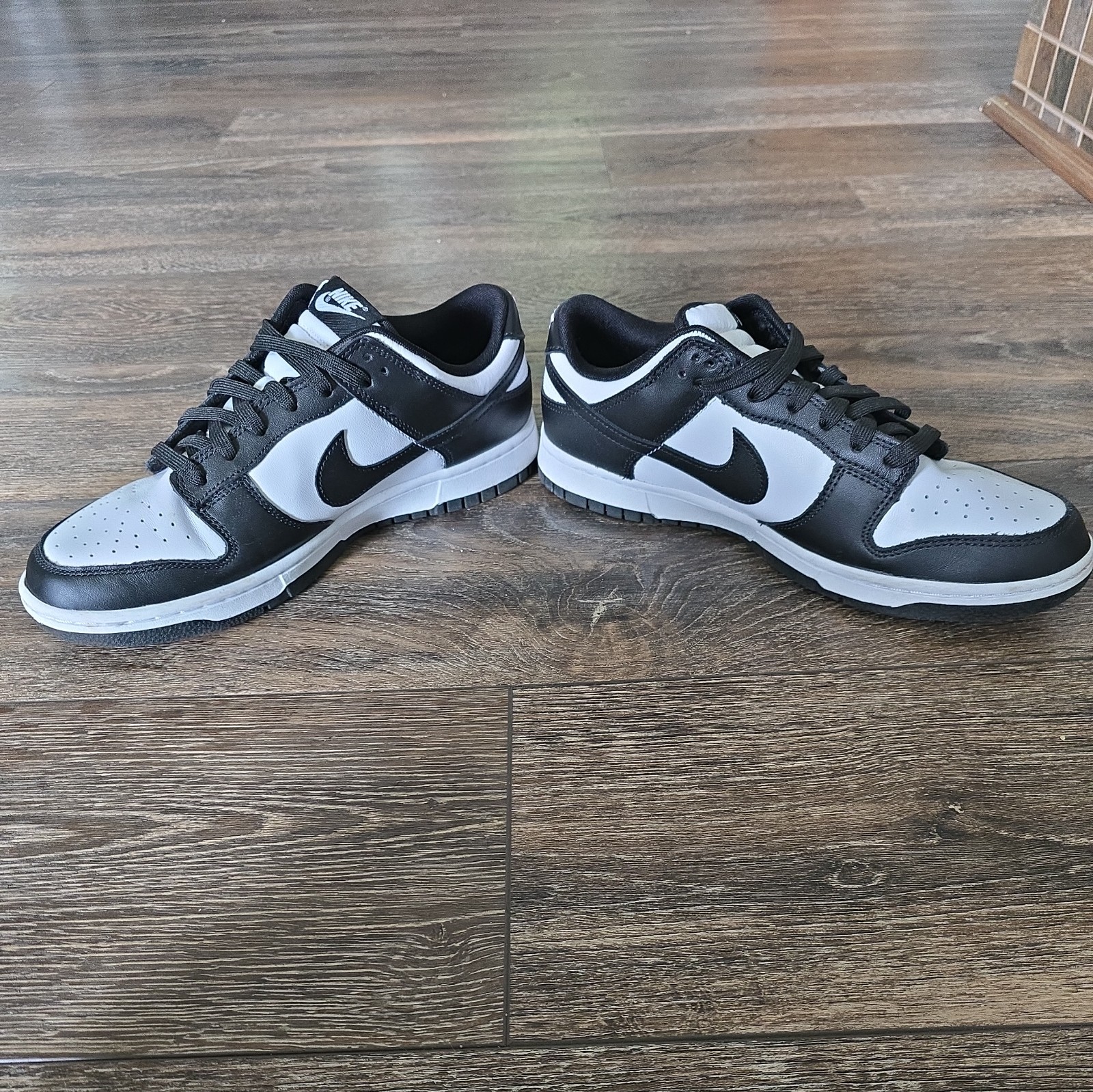 Size 10M- Panda Dunk Low